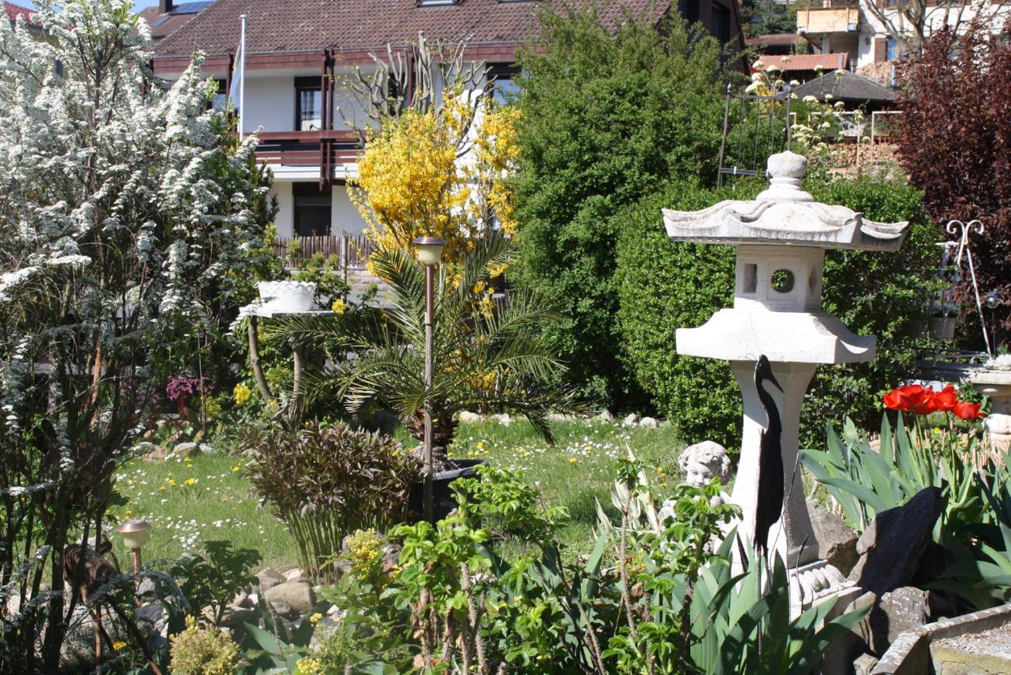One-Bedroom Apartment with Garden View photo 3