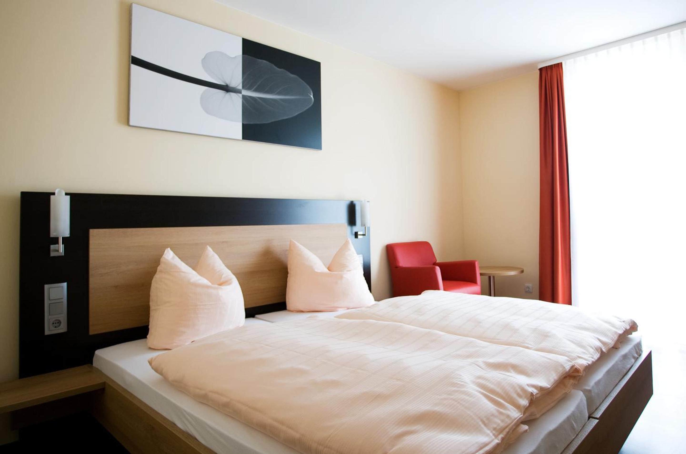 Standard Double Room - Photo 1
