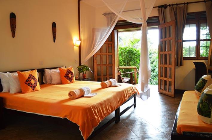 Double Room with Private Bathroom photo 2