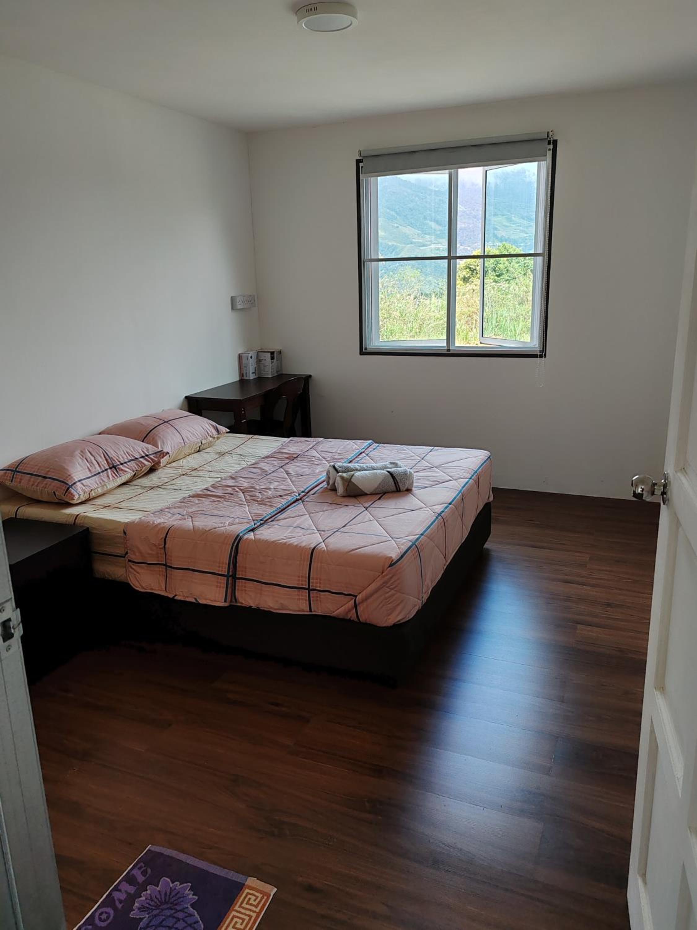 Queen Room photo 1