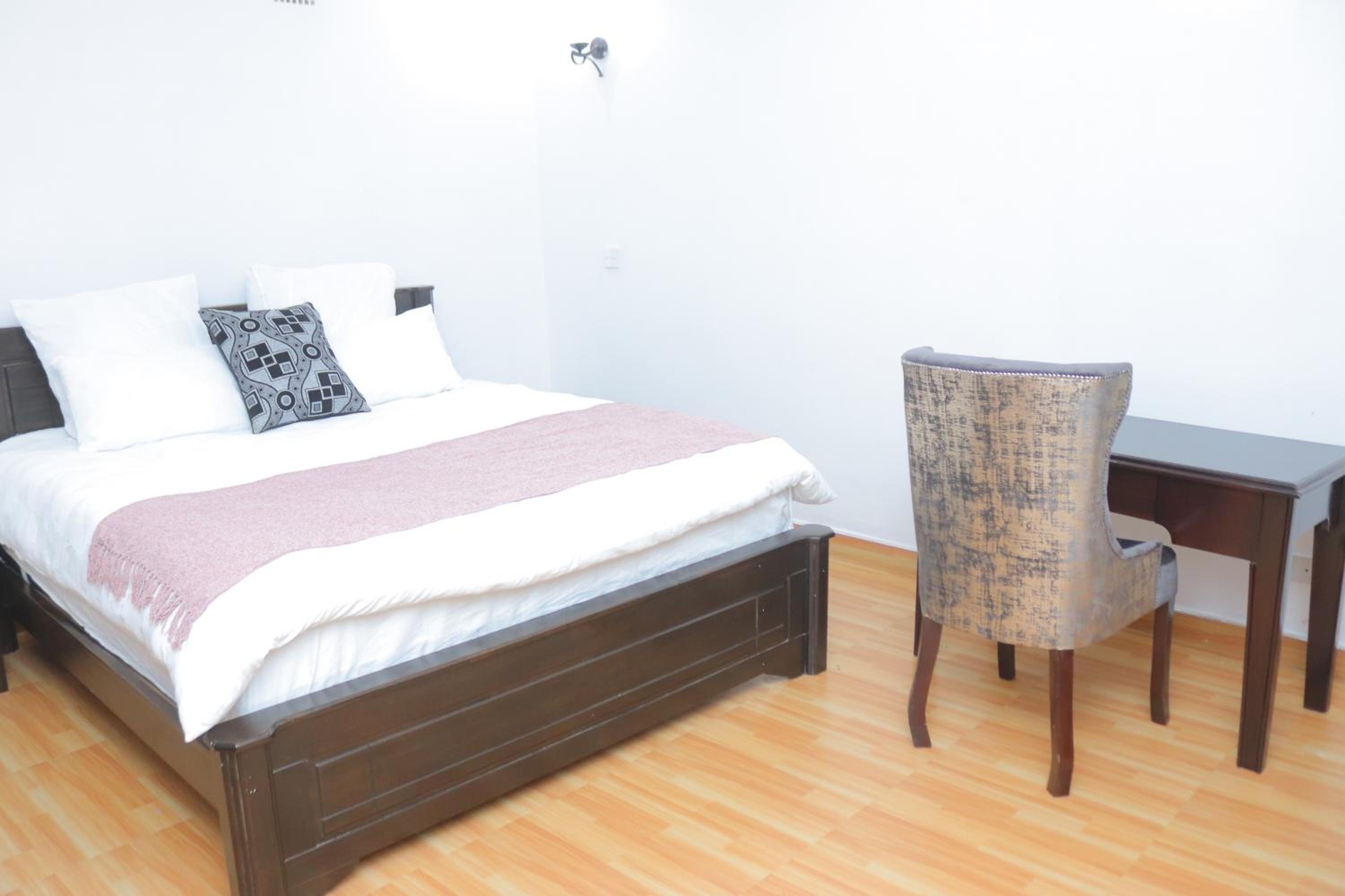 Standard Double Room photo 3