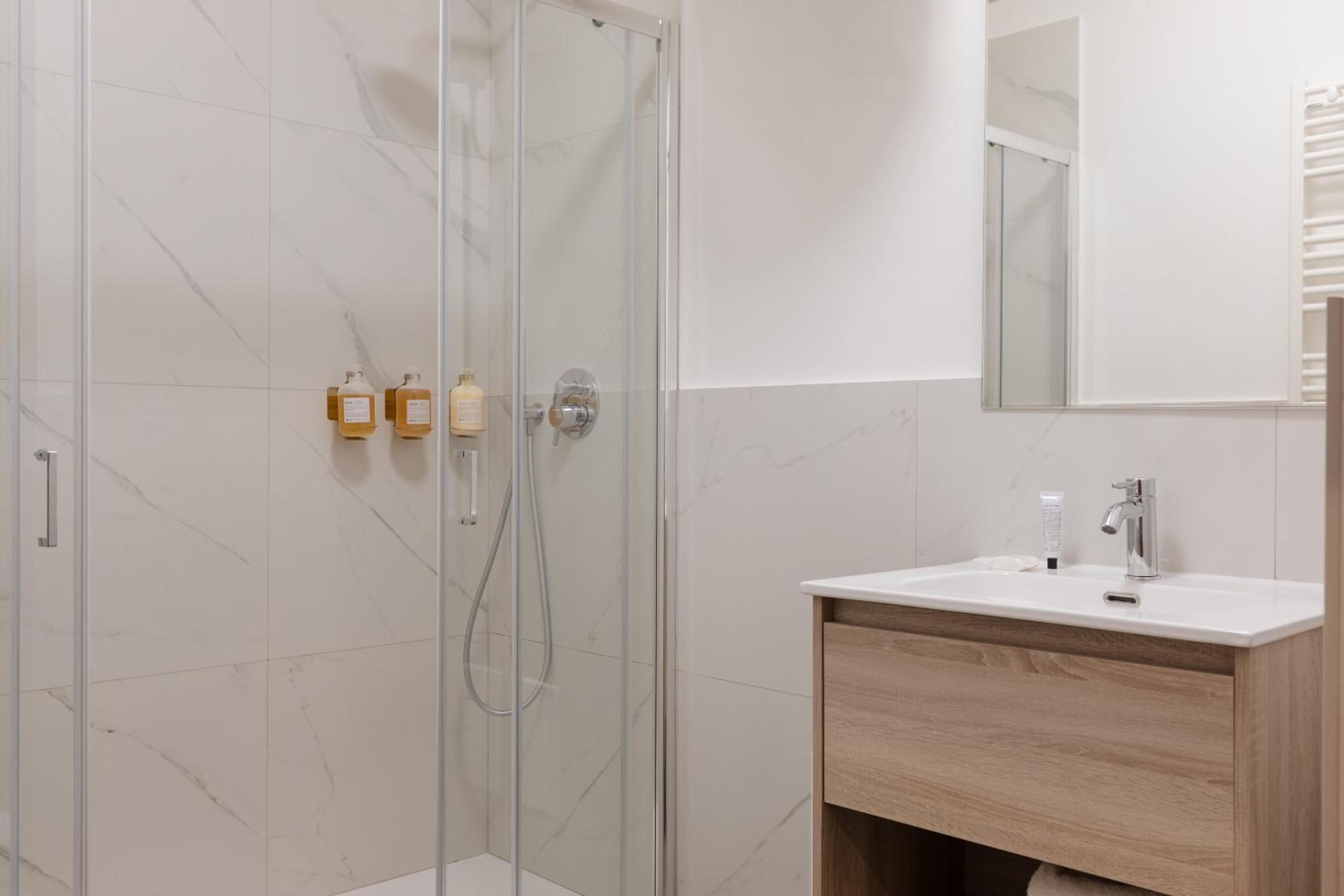 Studio Apartment photo 3