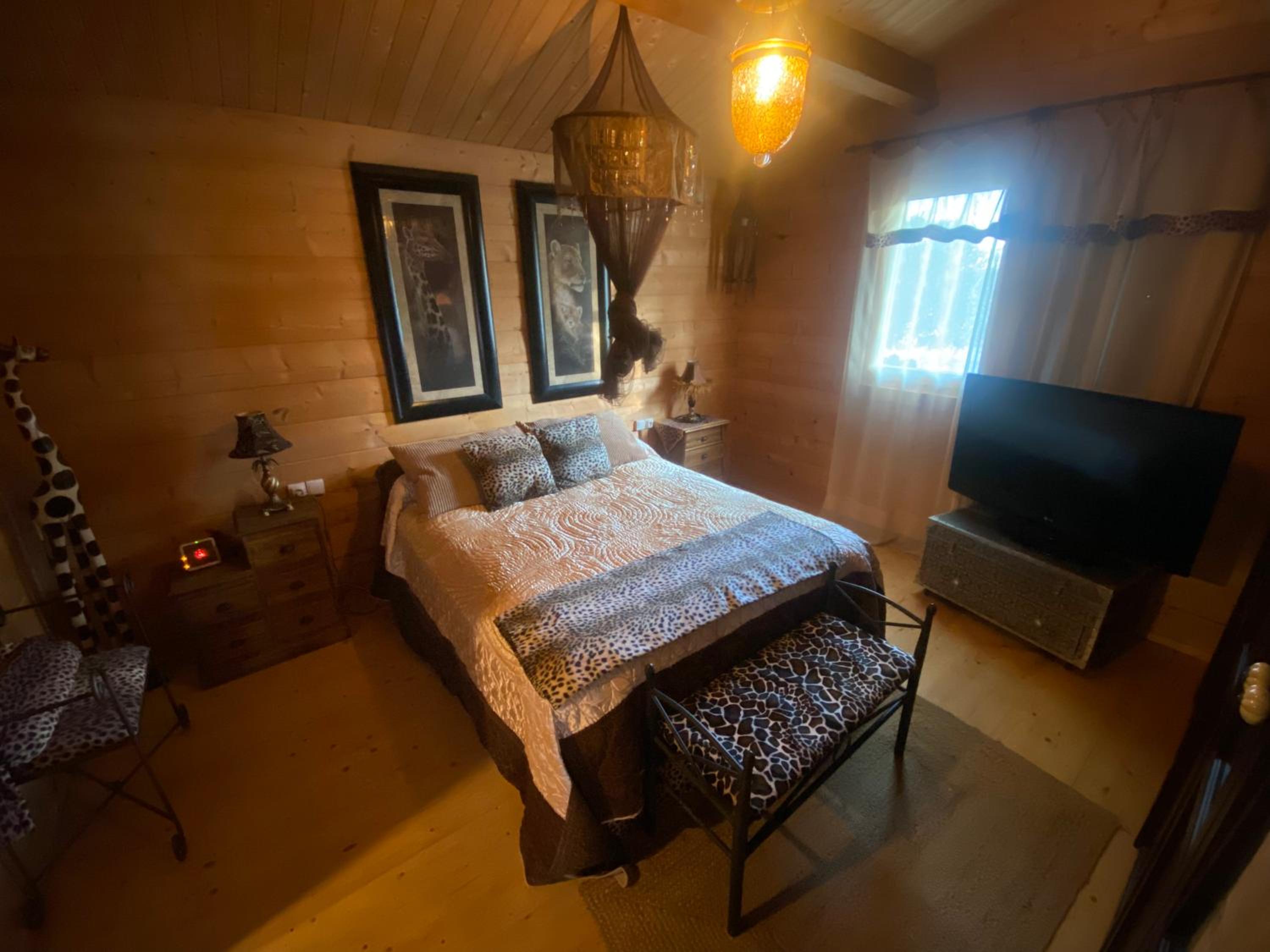 Four-Bedroom House photo 3