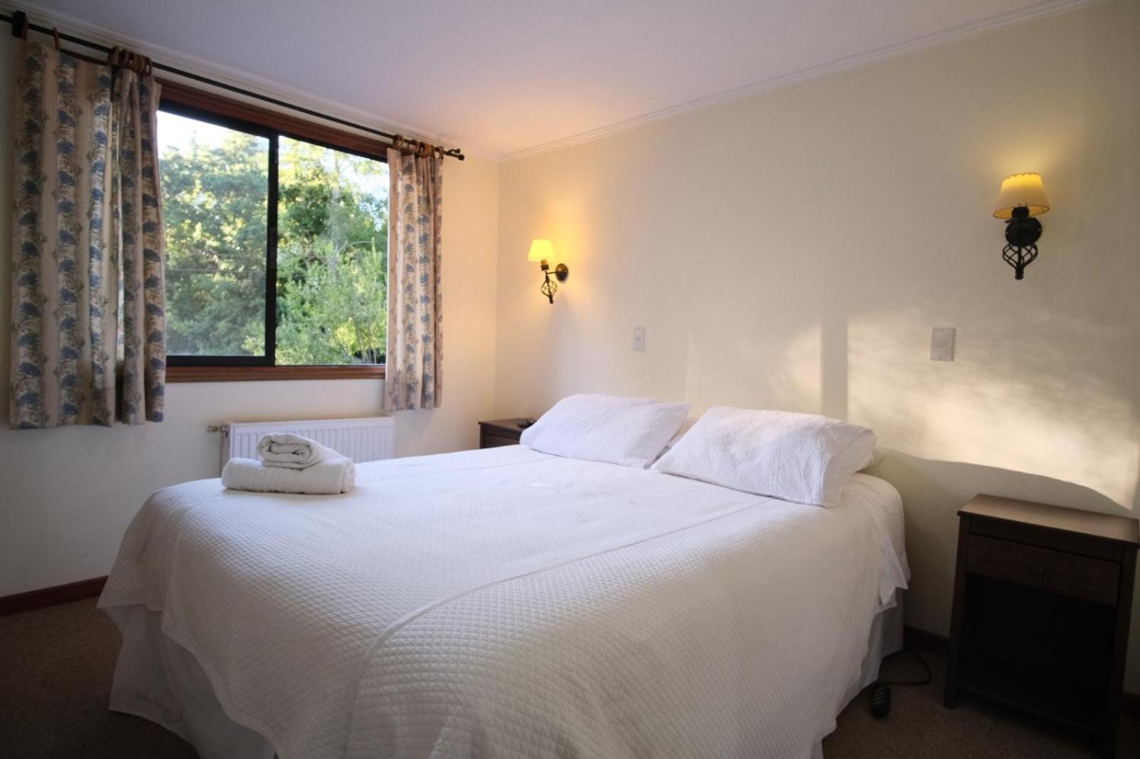 Double Room with Private Bathroom photo 1