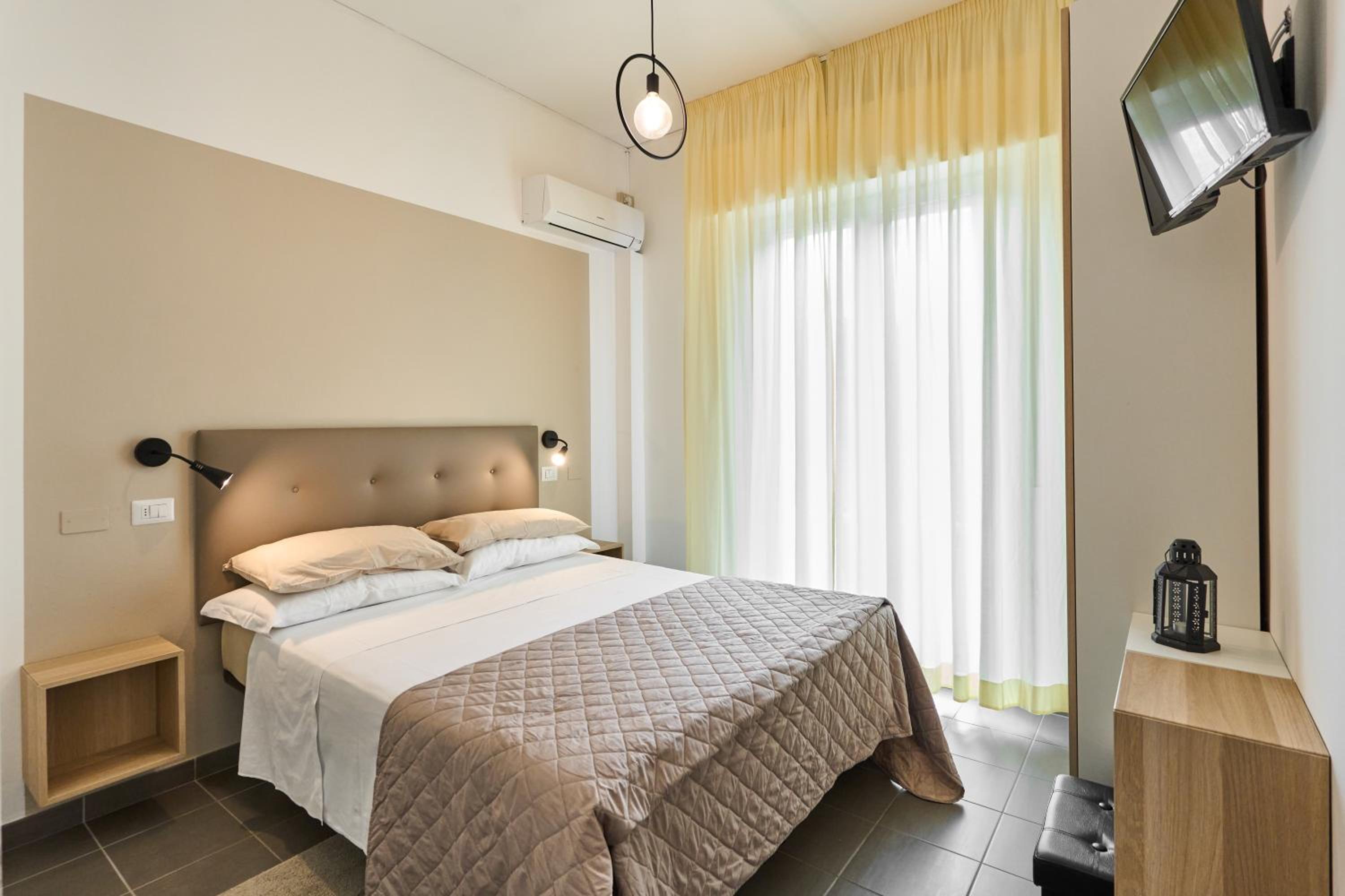 Double or Twin Room with Side Sea View