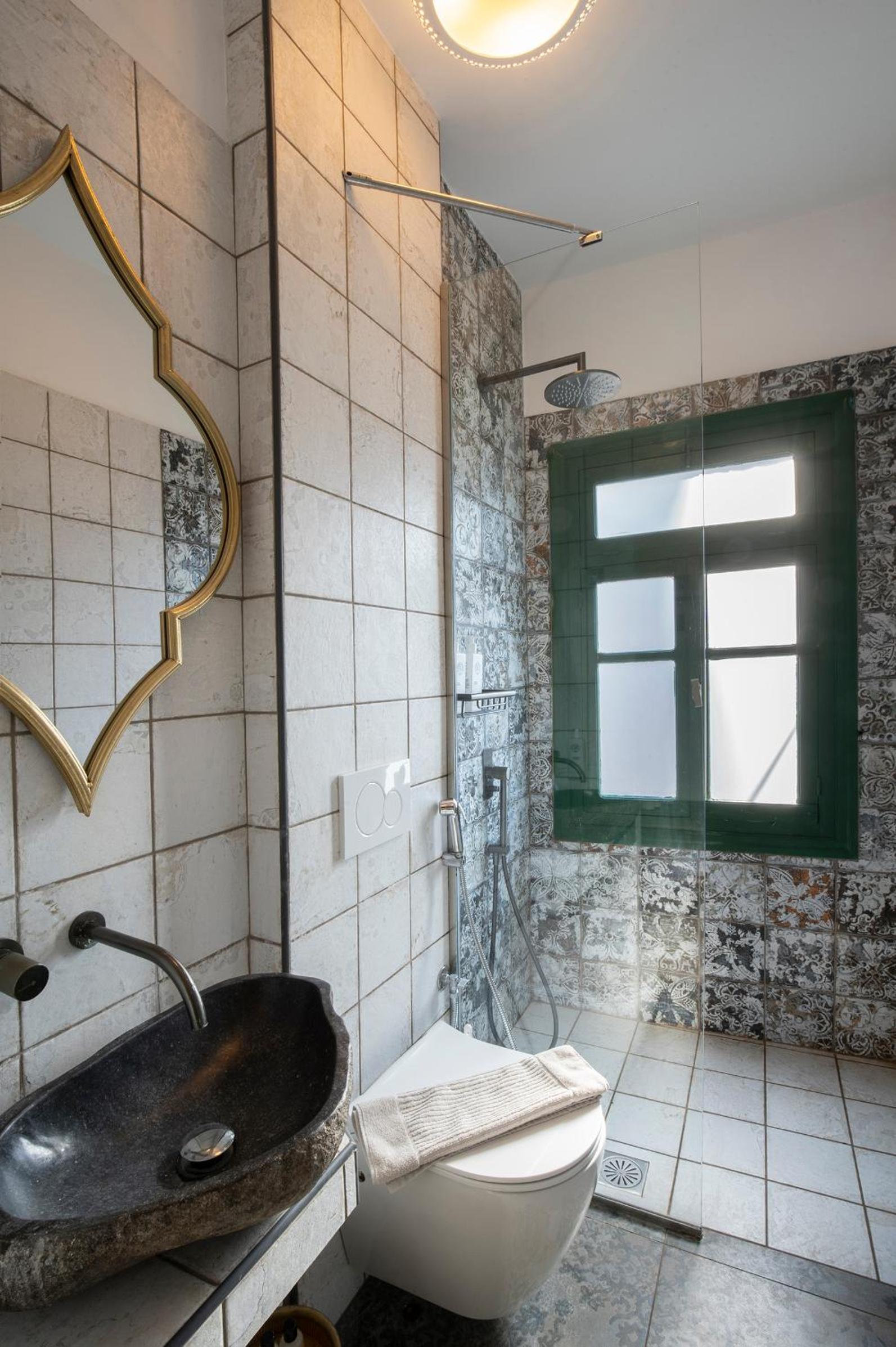 Classic Double Room with View - Photo 7