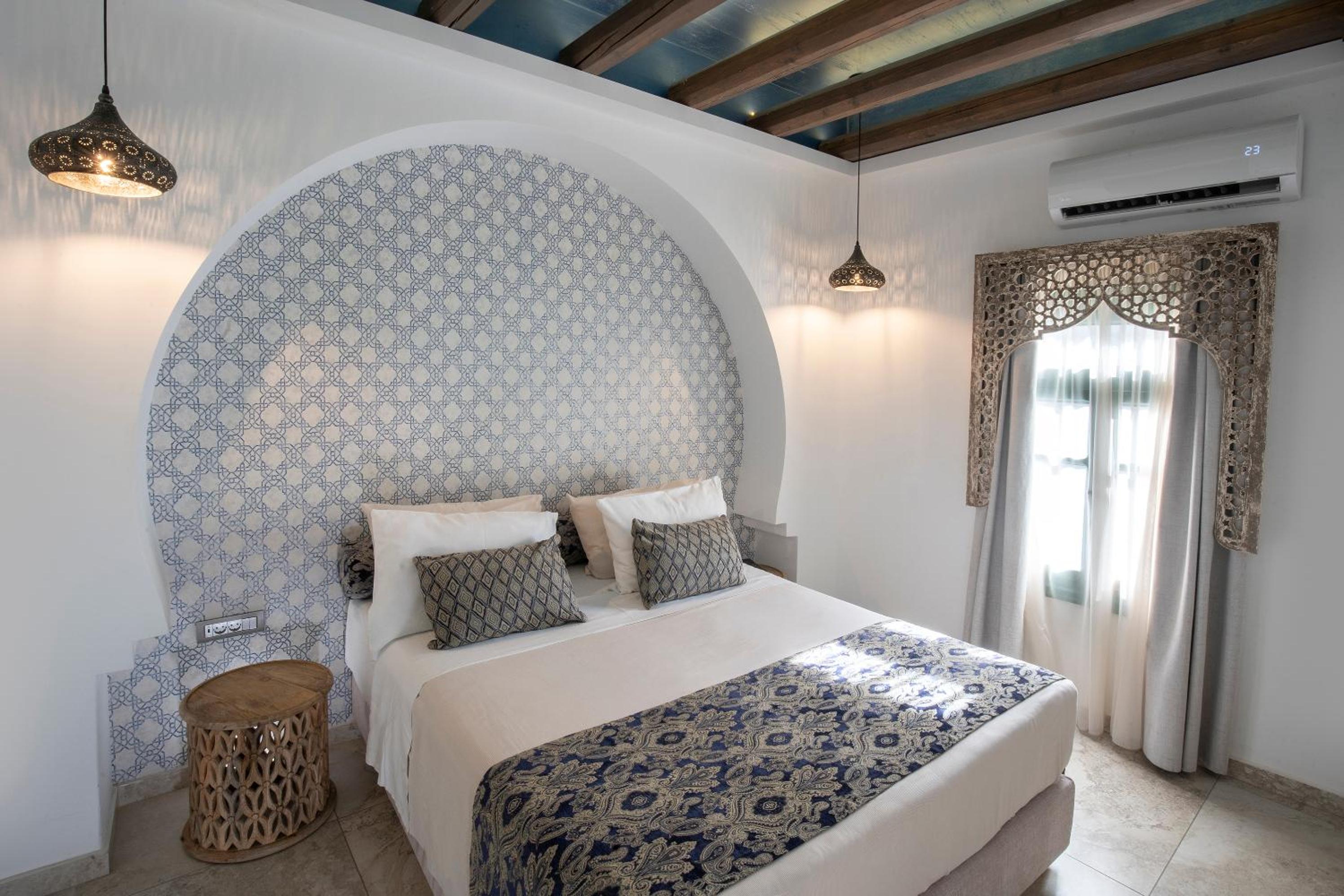 Classic Double Room with View - Photo 6