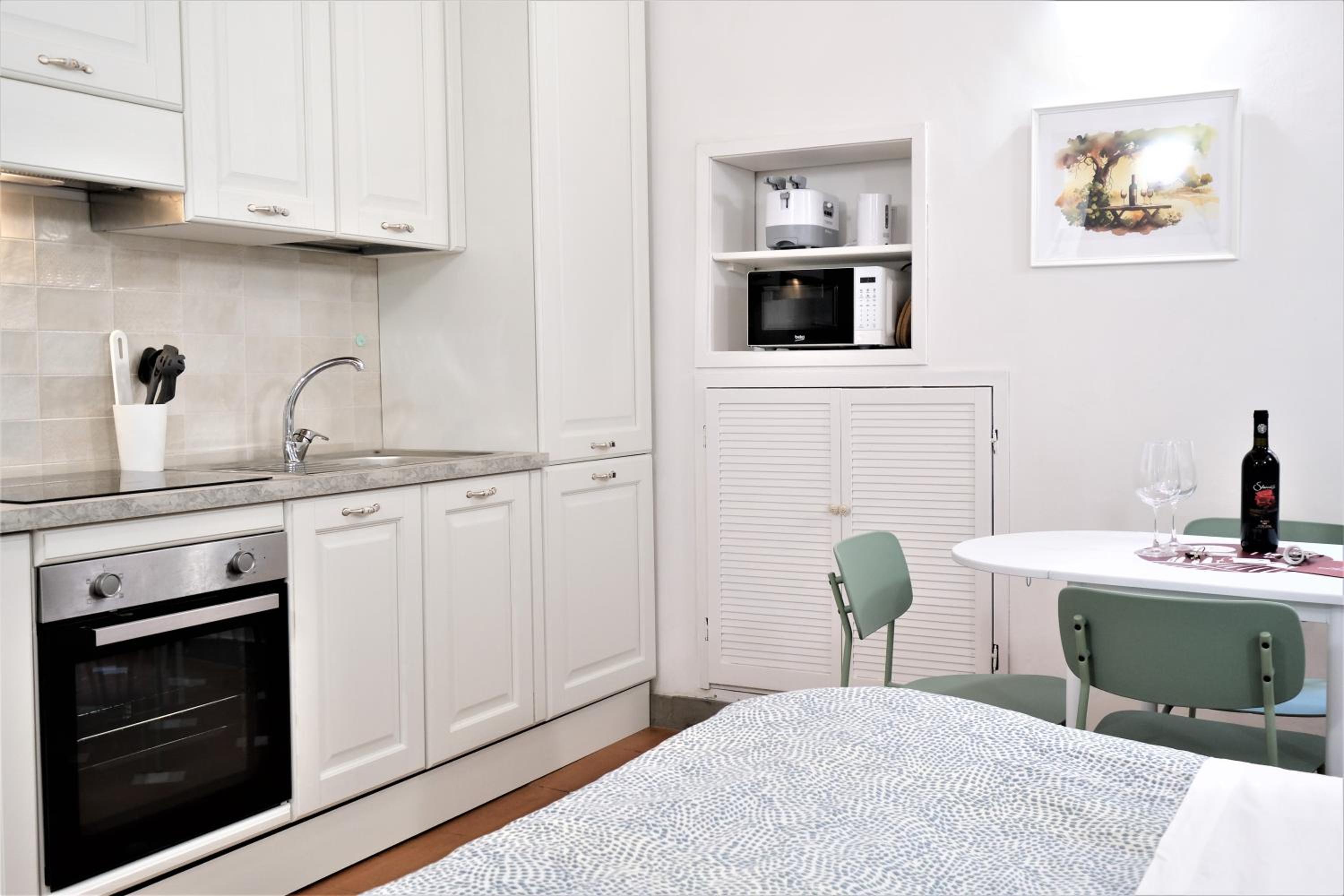 One-Bedroom Apartment photo 3