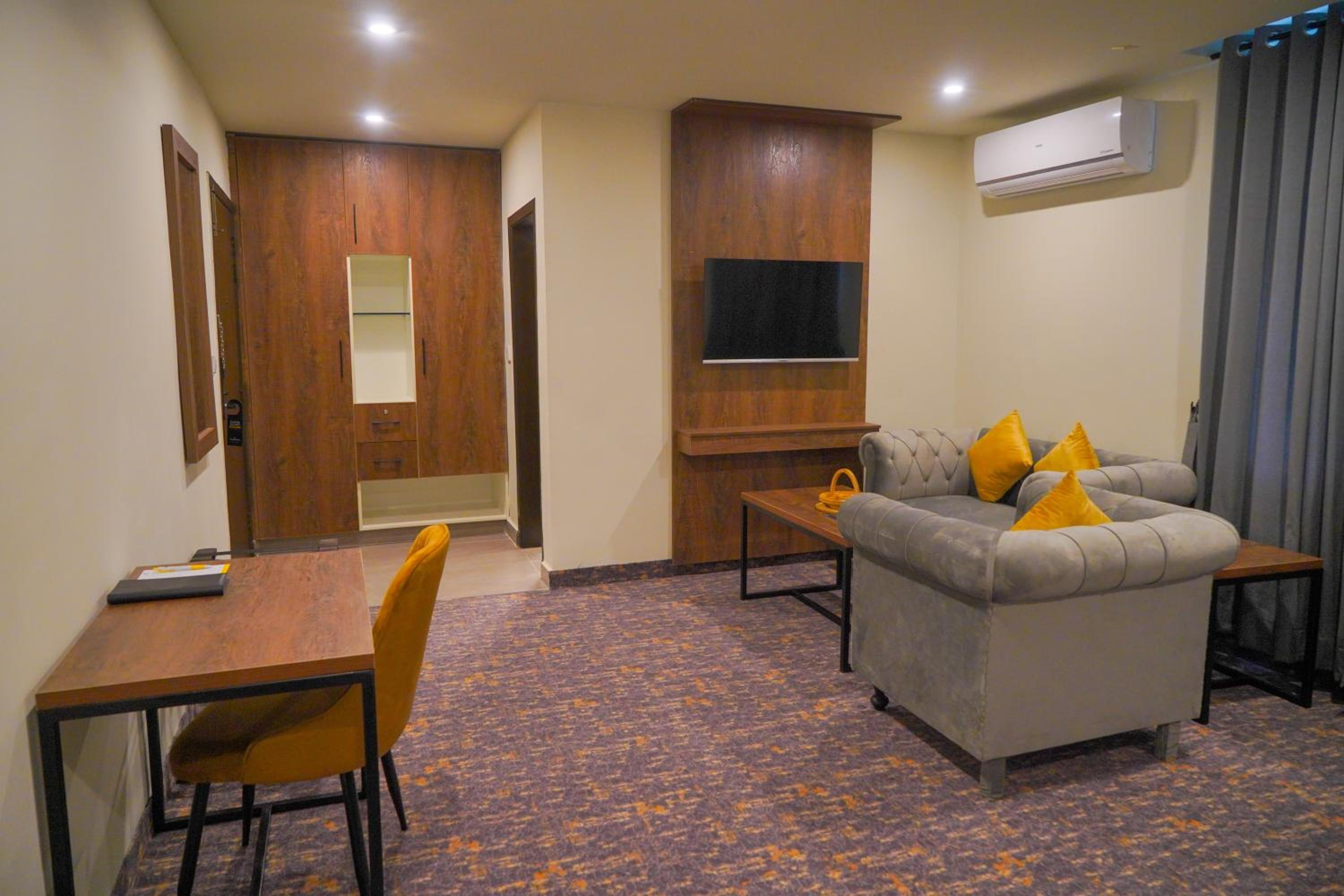 Deluxe Double Or Twin Room