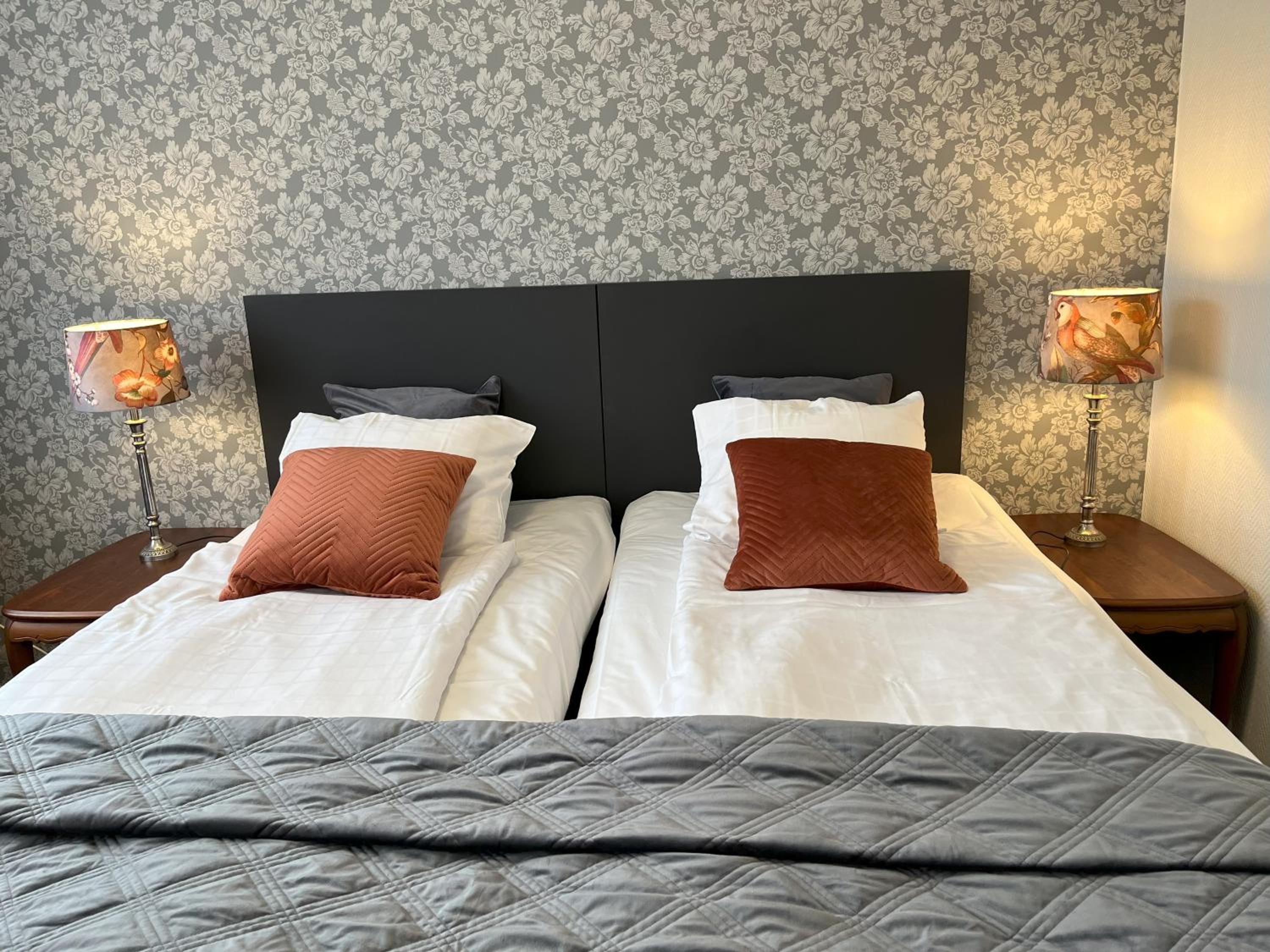 Standard Double Room - Photo 4