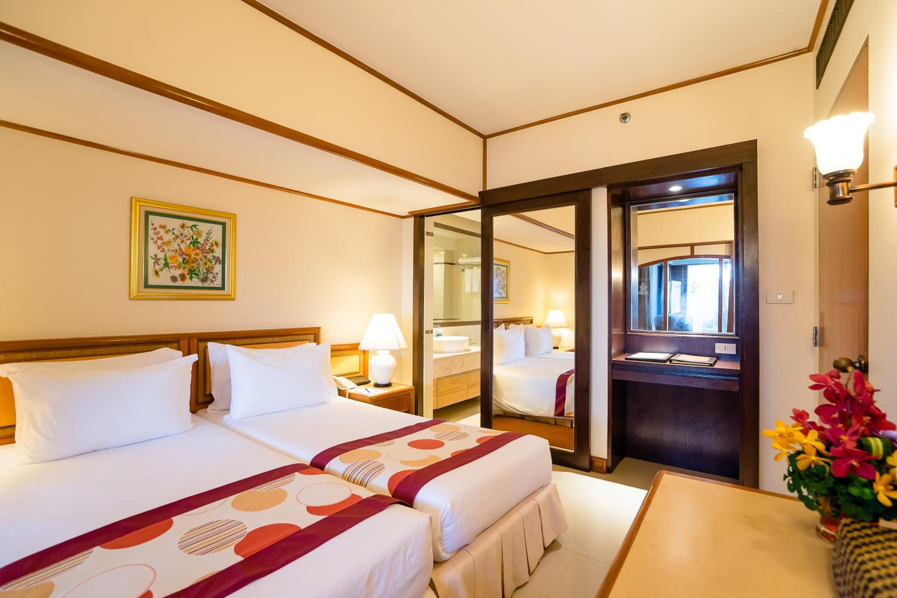 Family Suite (2 bedrooms) - Photo 10