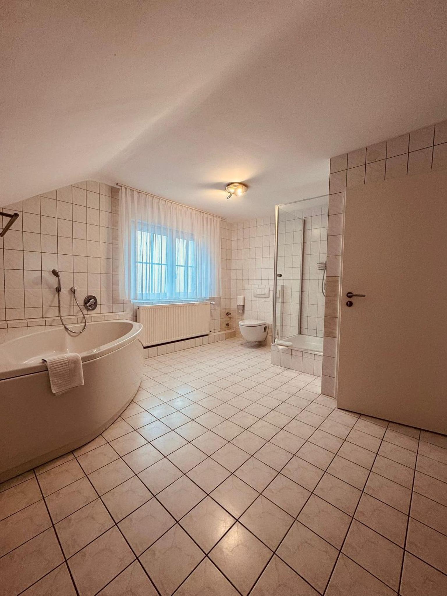 Large Double Room photo 2