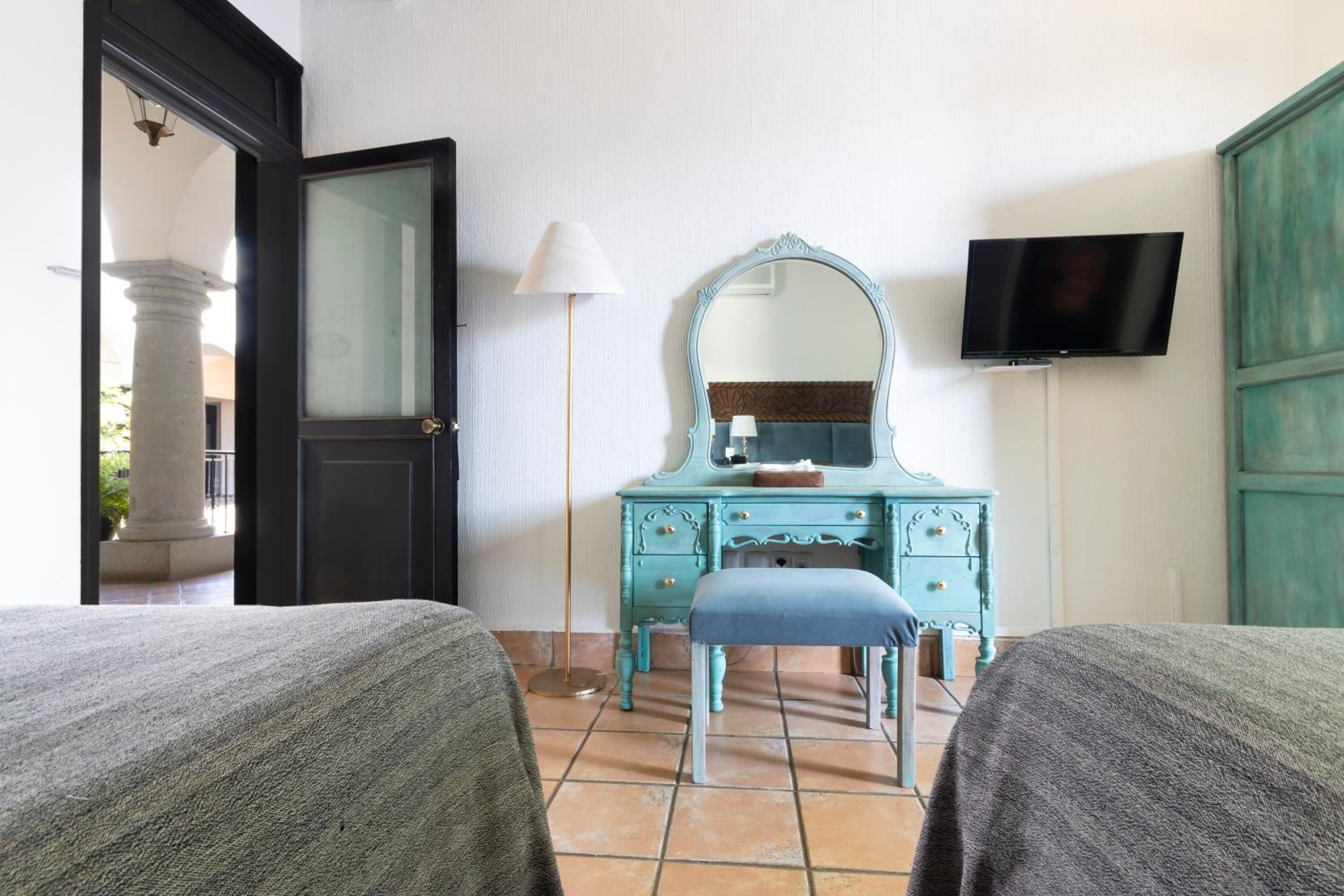 Standard Double Room with Two Double Beds - Photo 7