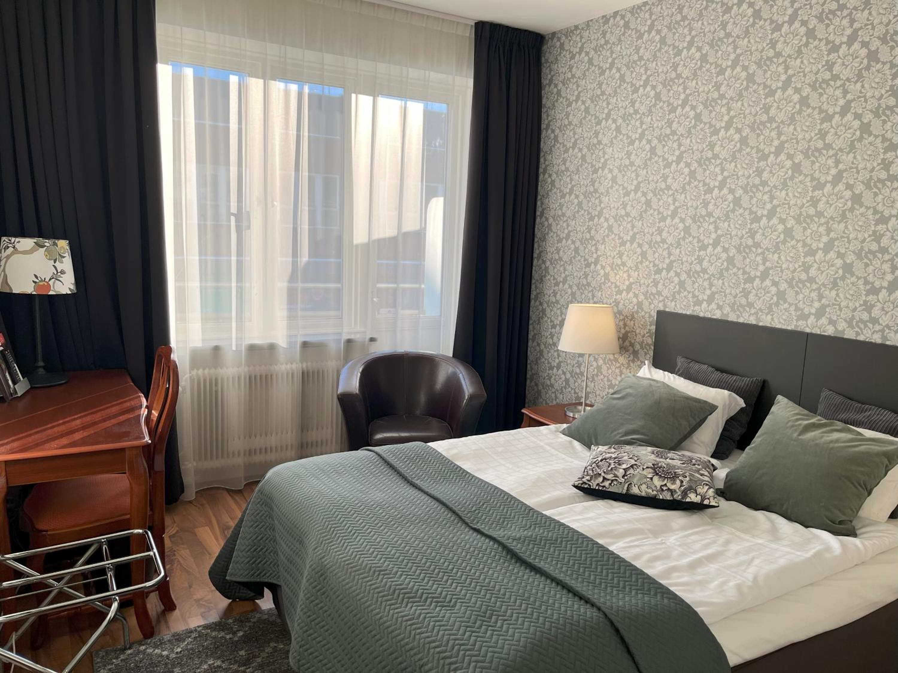 Standard Double Room - Photo 6