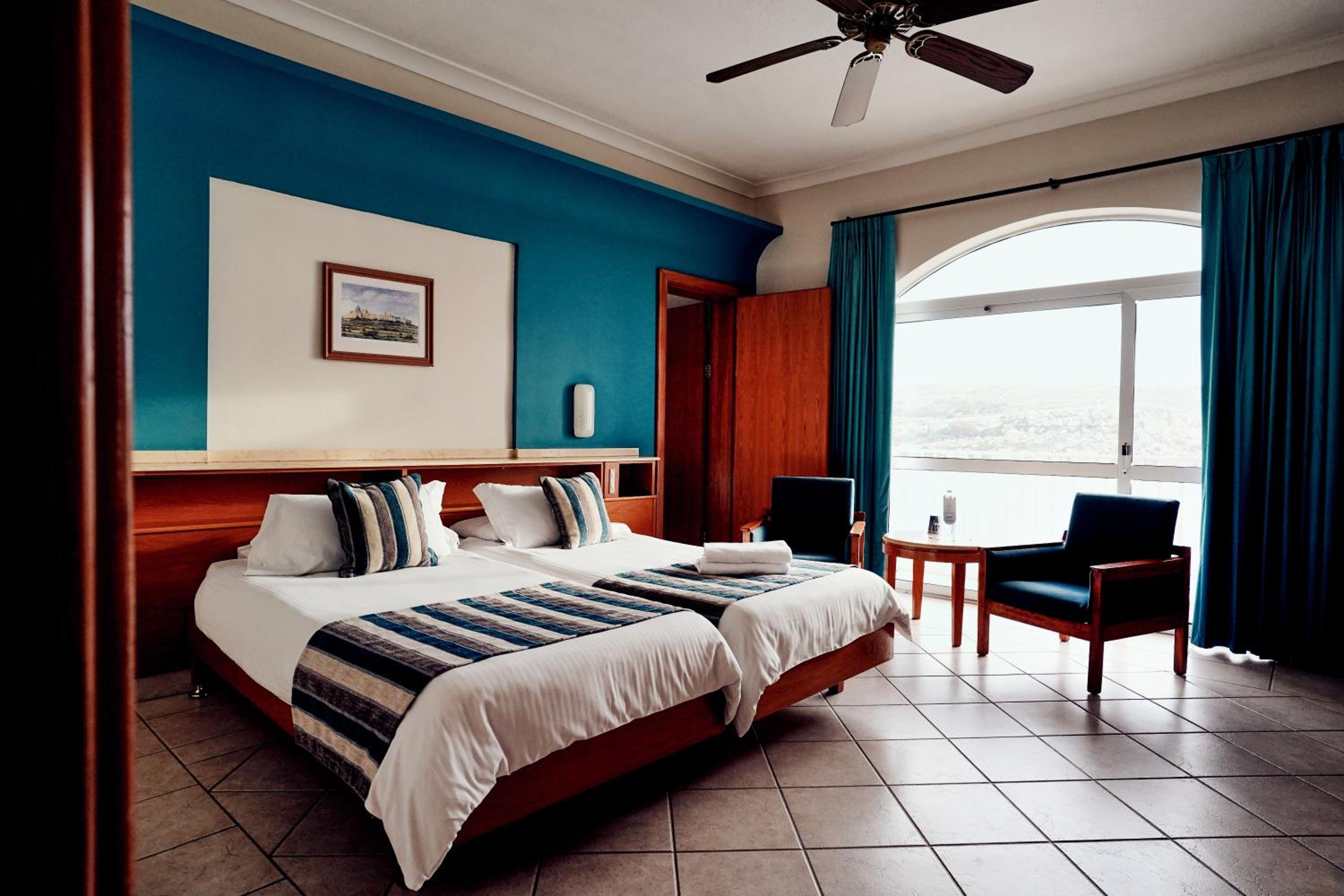 Two Connecting Family Rooms