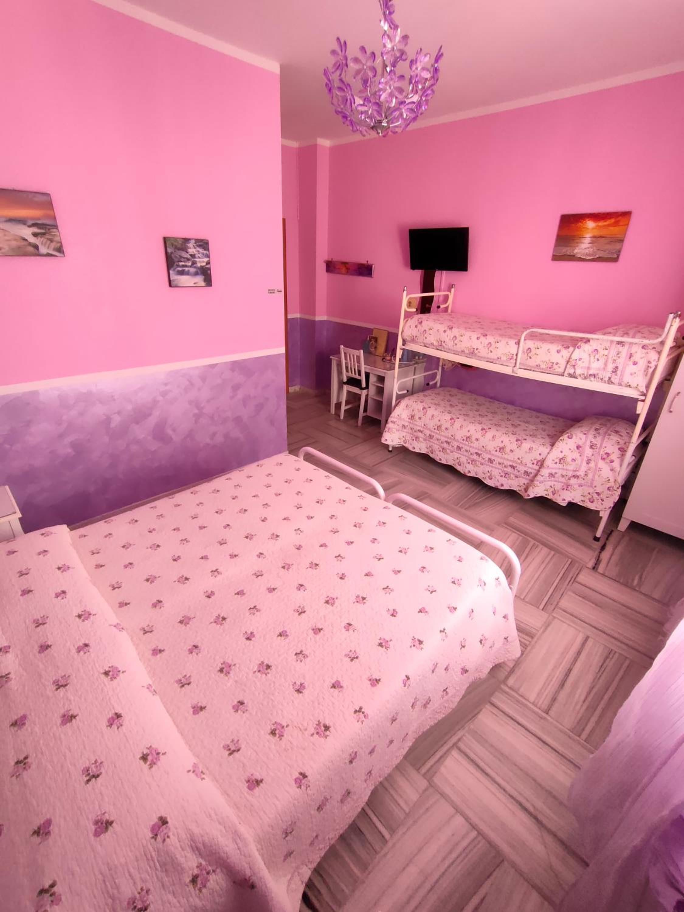 Triple Room with Private Bathroom photo 1