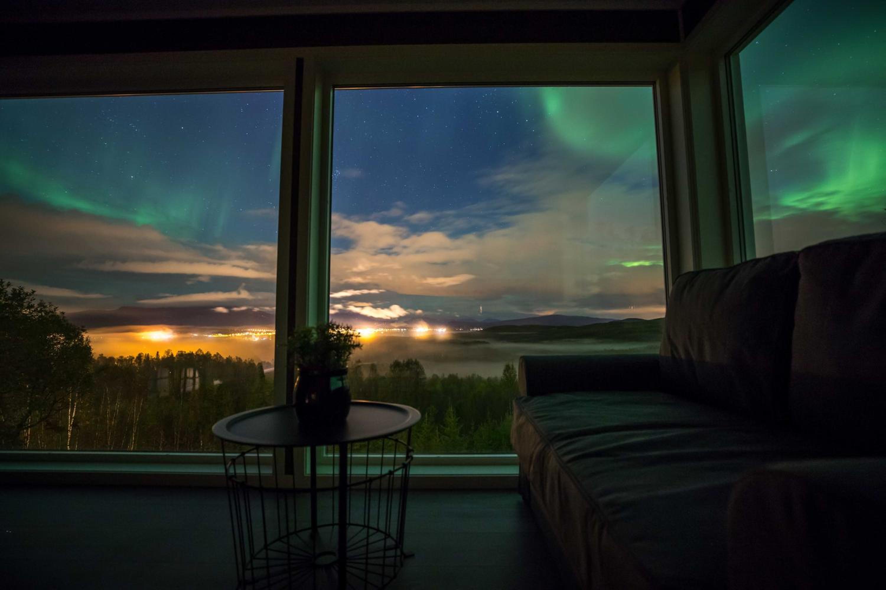 Top Corner Suite- Relaxe photo 2