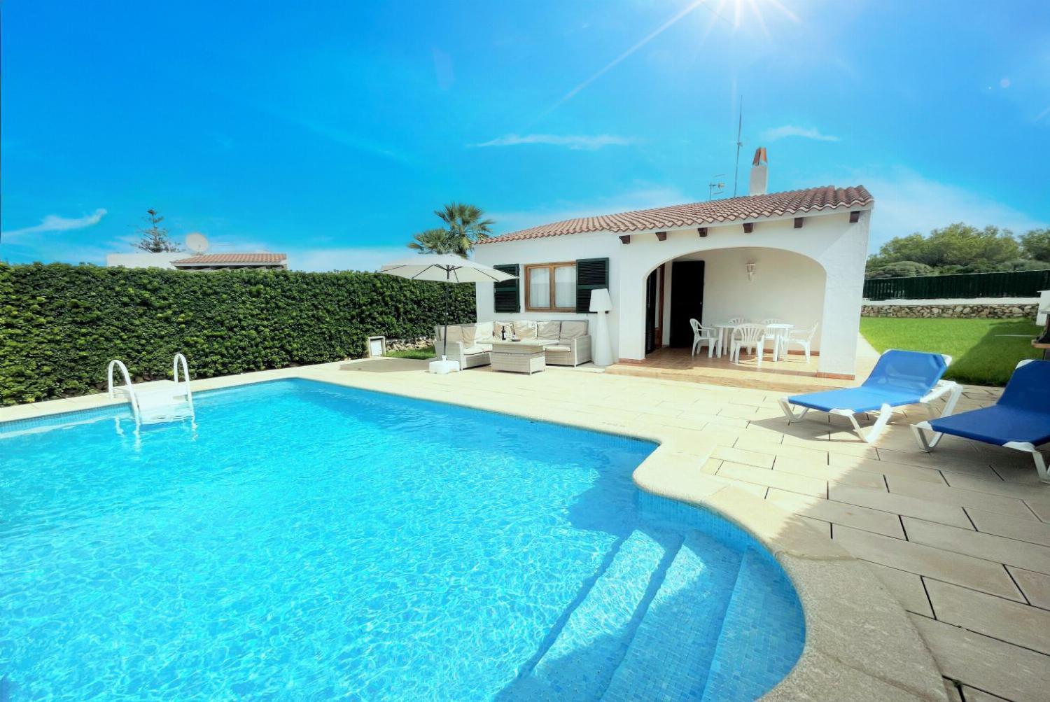 Villa de Tres Habitaciones