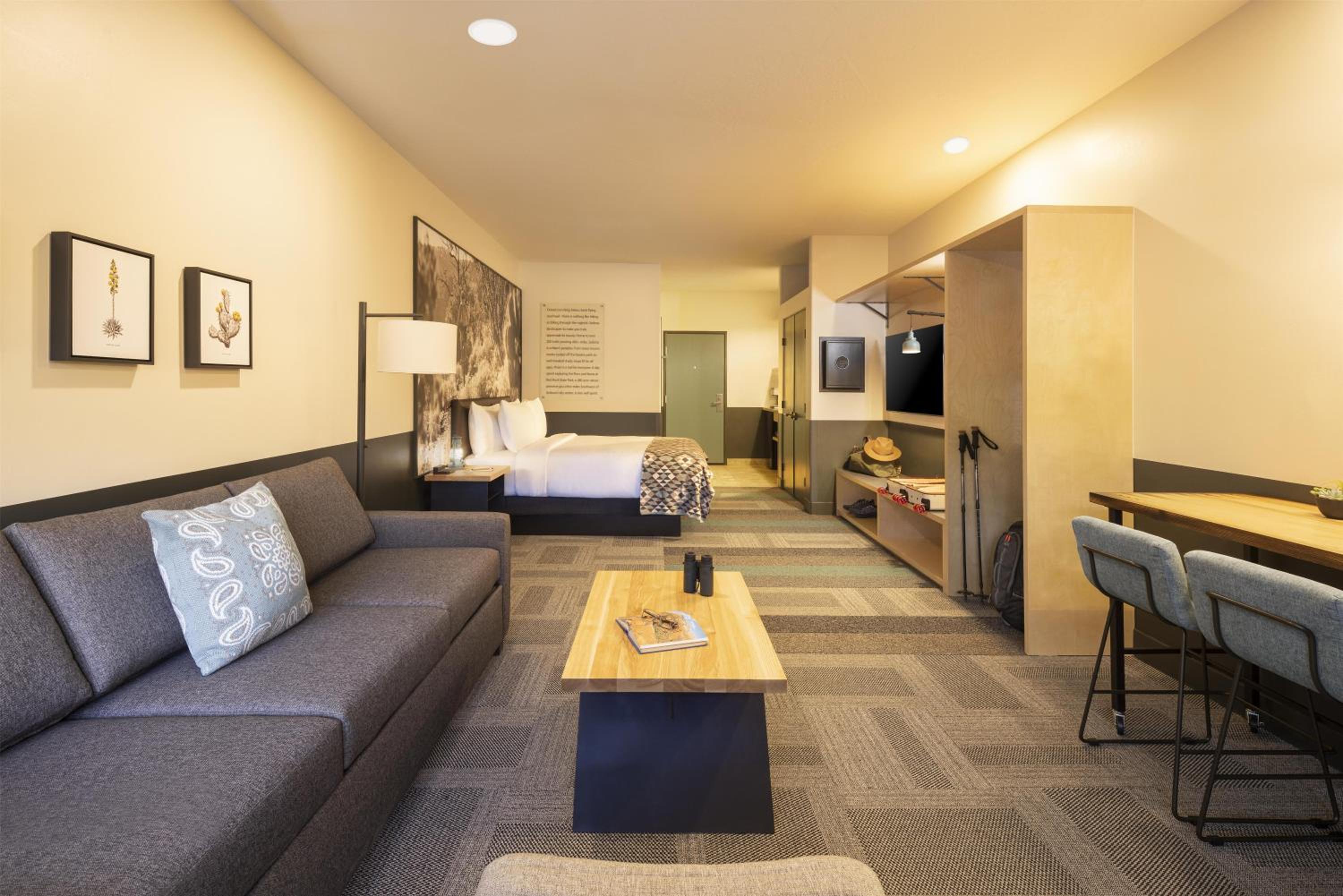 Junior King Suite with Seating Area