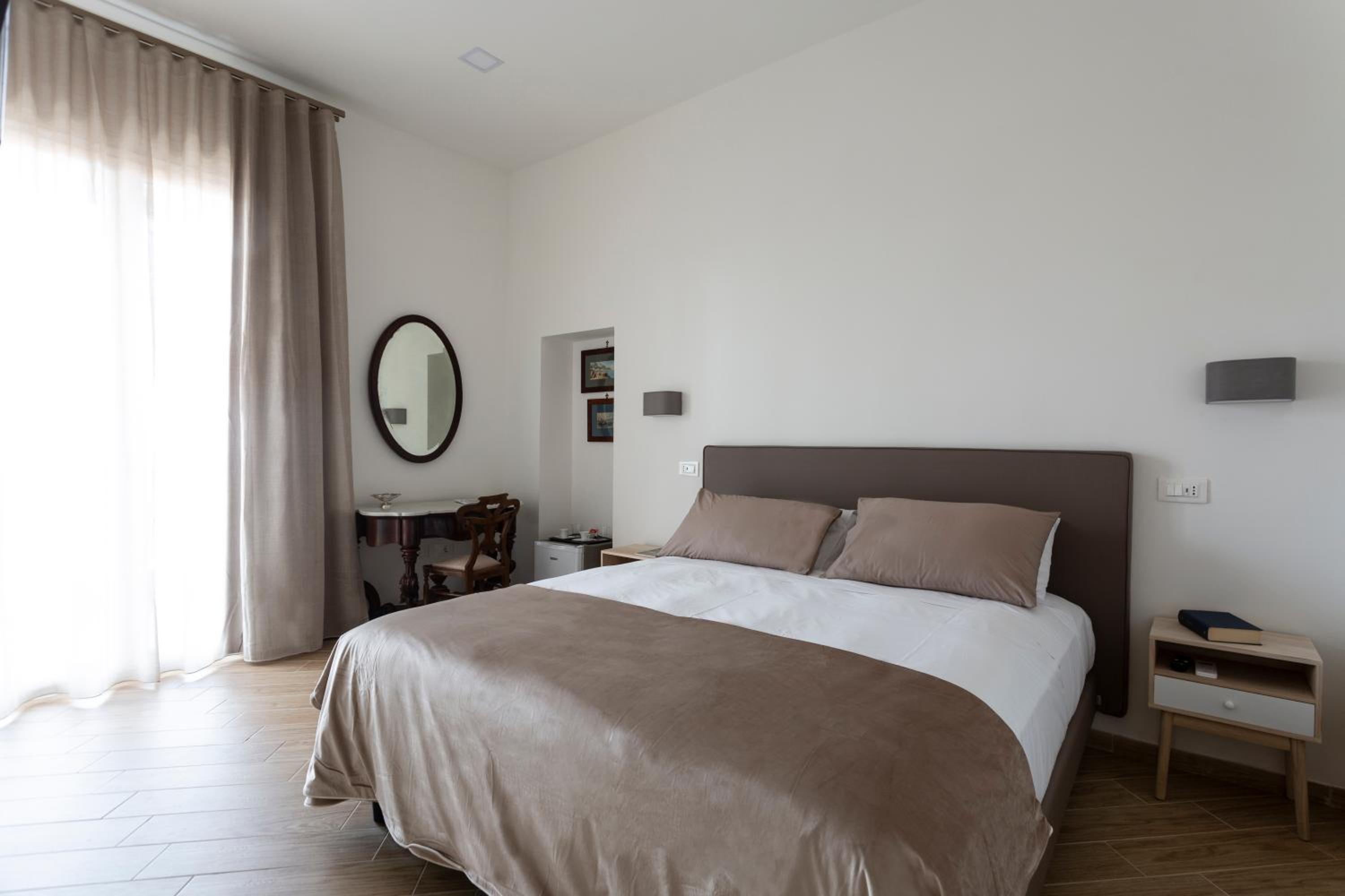 Deluxe Double or Twin Room with Balcony