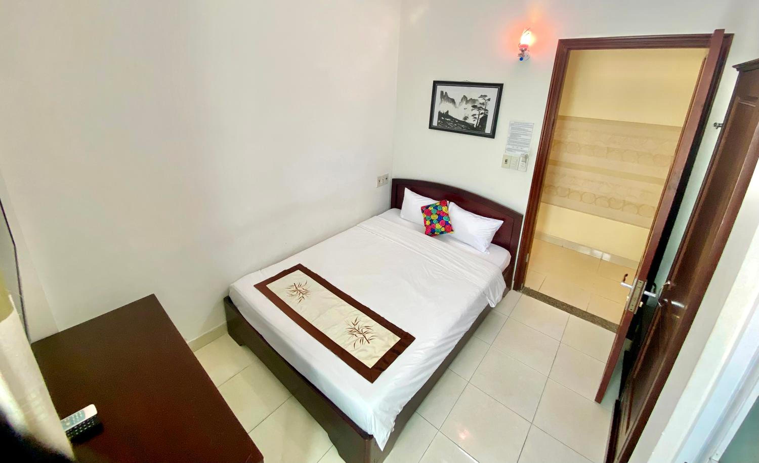 Single Room - Photo 3