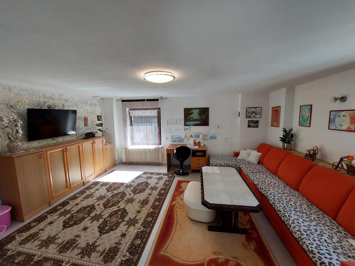 Three-Bedroom House photo 1