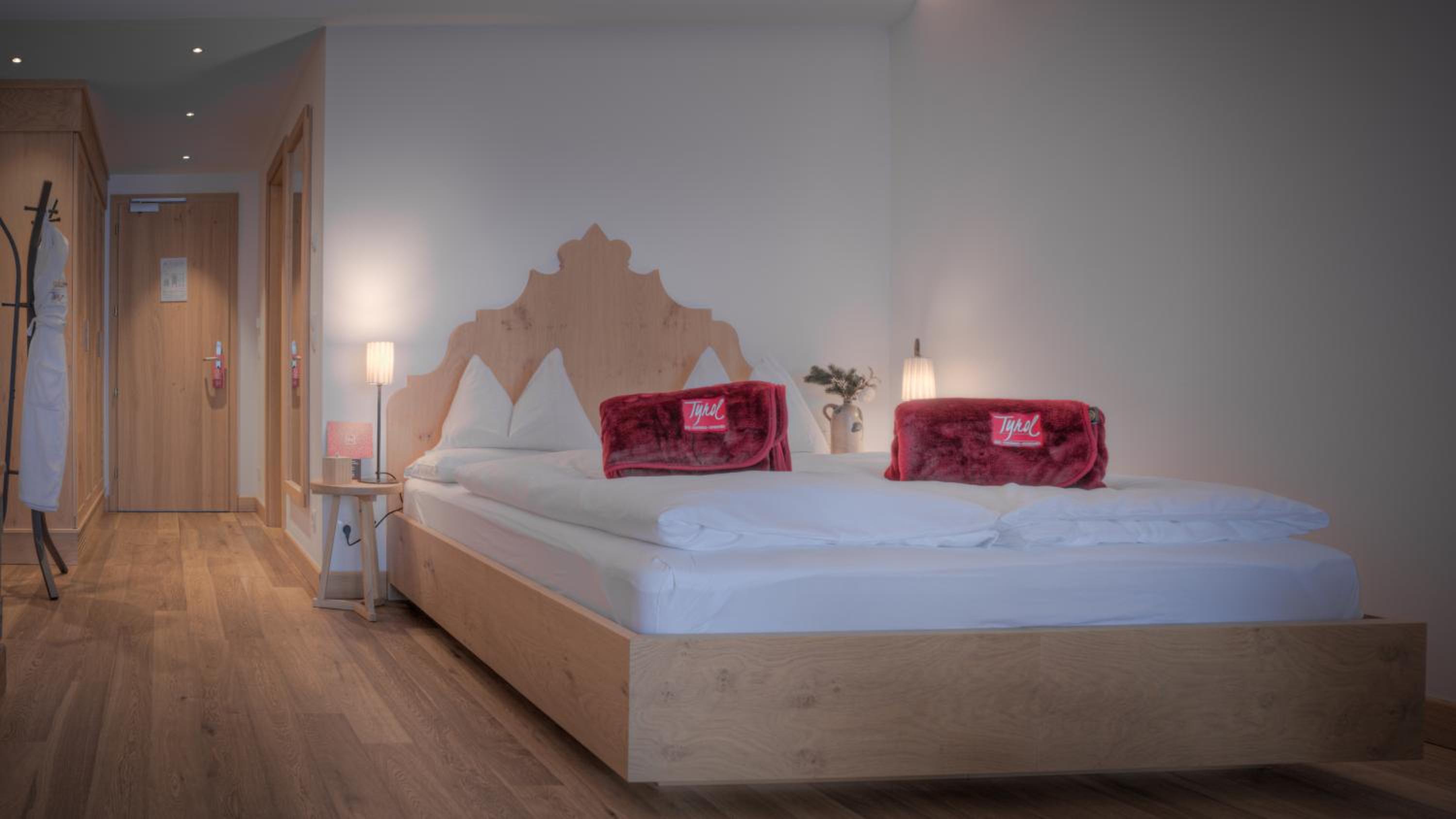 Superior Double or Twin Room with Mountain View - Photo 2