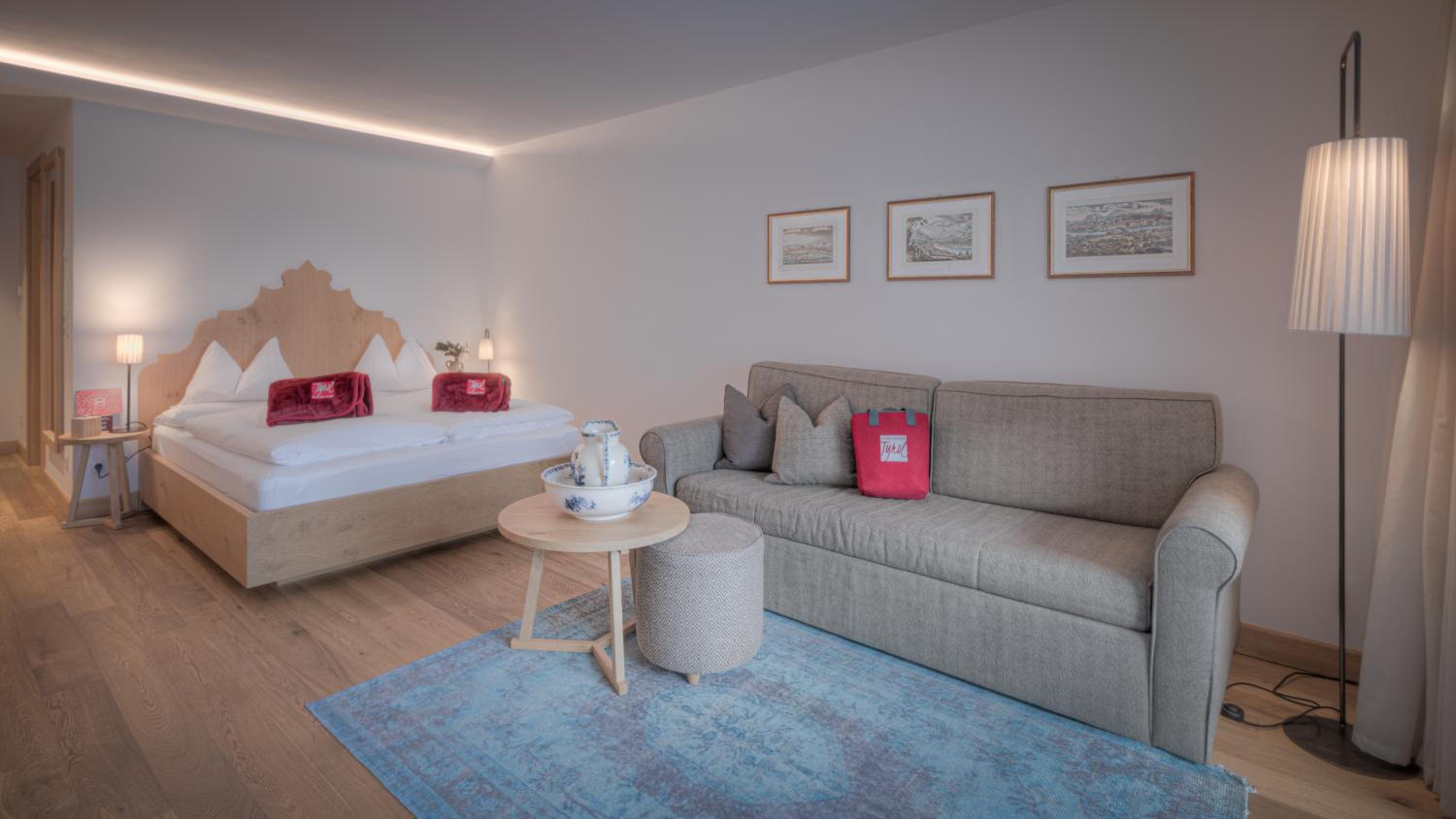 Superior Double or Twin Room with Mountain View - Photo 3