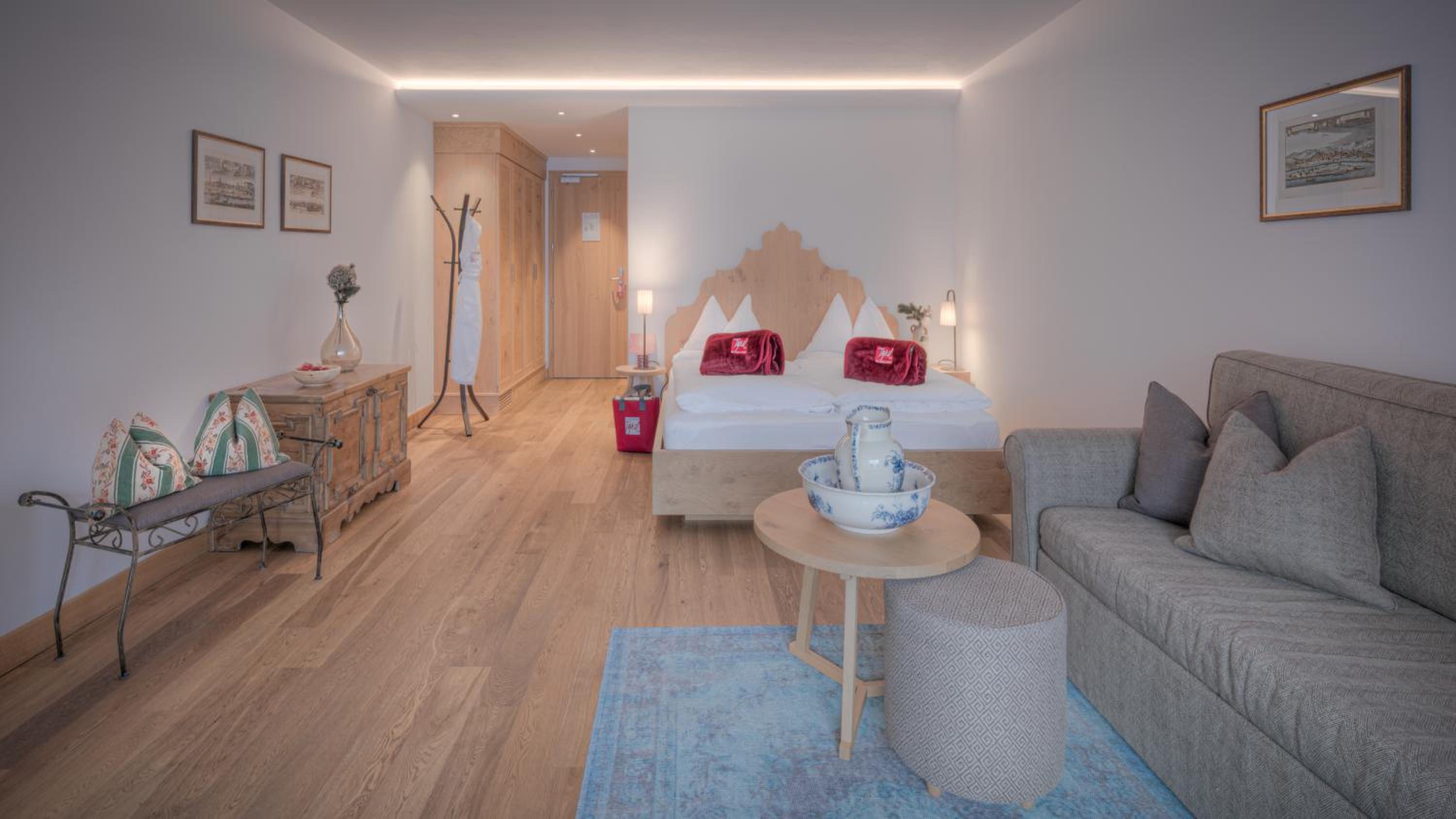 Superior Double or Twin Room with Mountain View - Photo 7