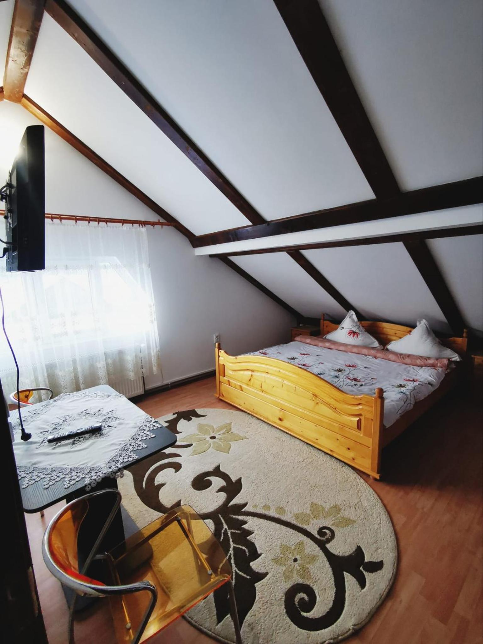 Economy Double Room photo 1