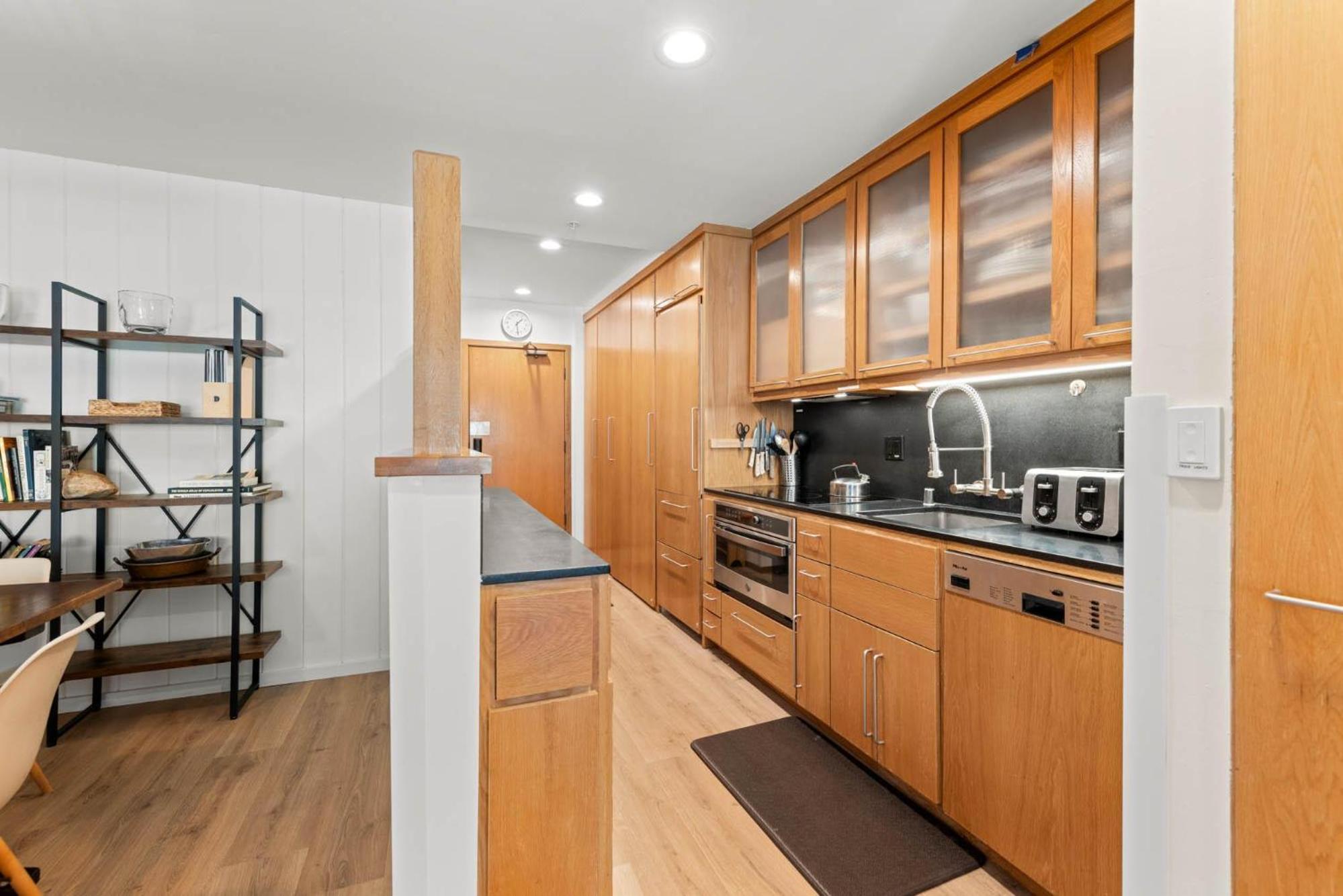 Apartment photo 3