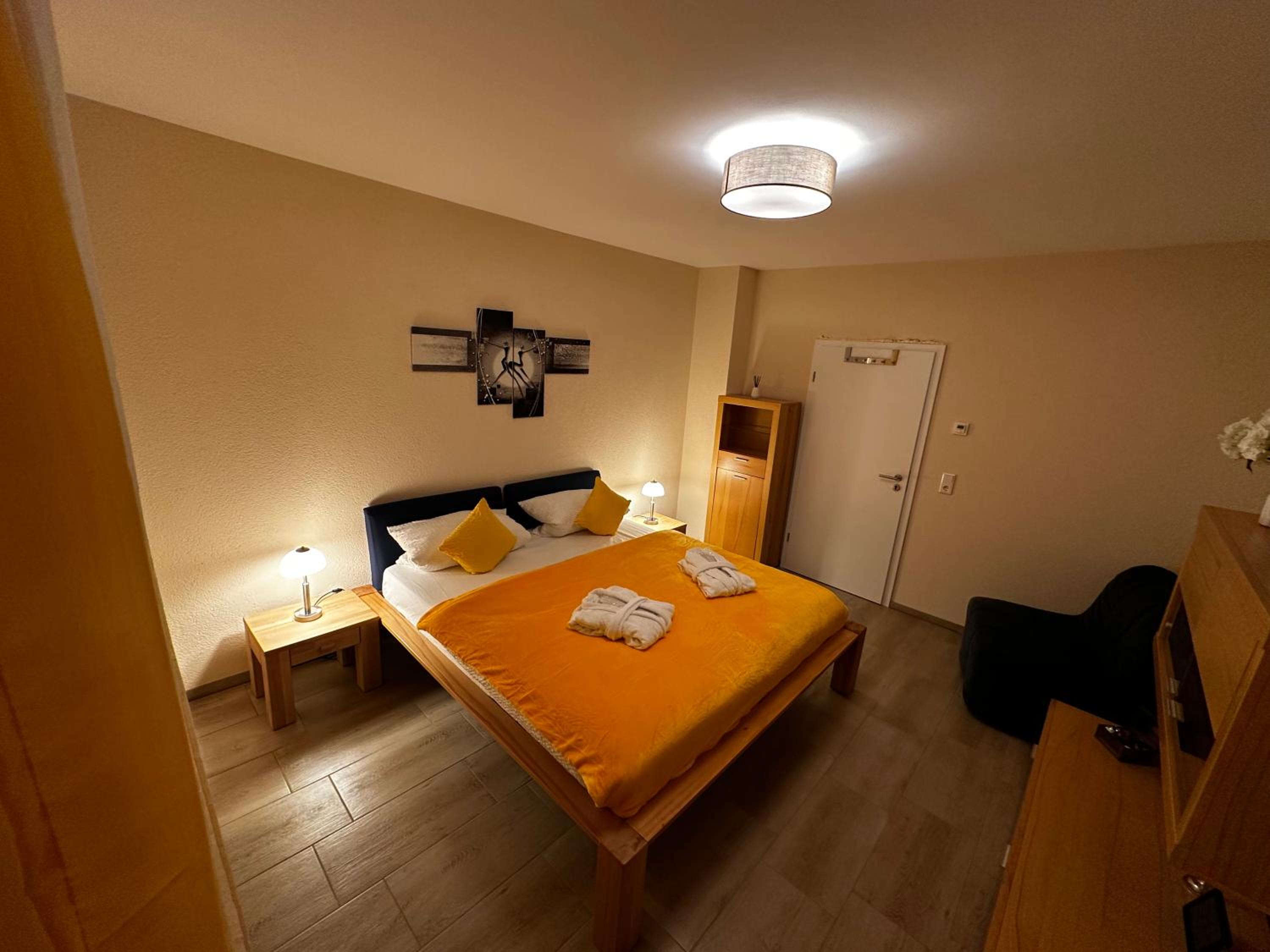Double Room with Shared Bathroom photo 1