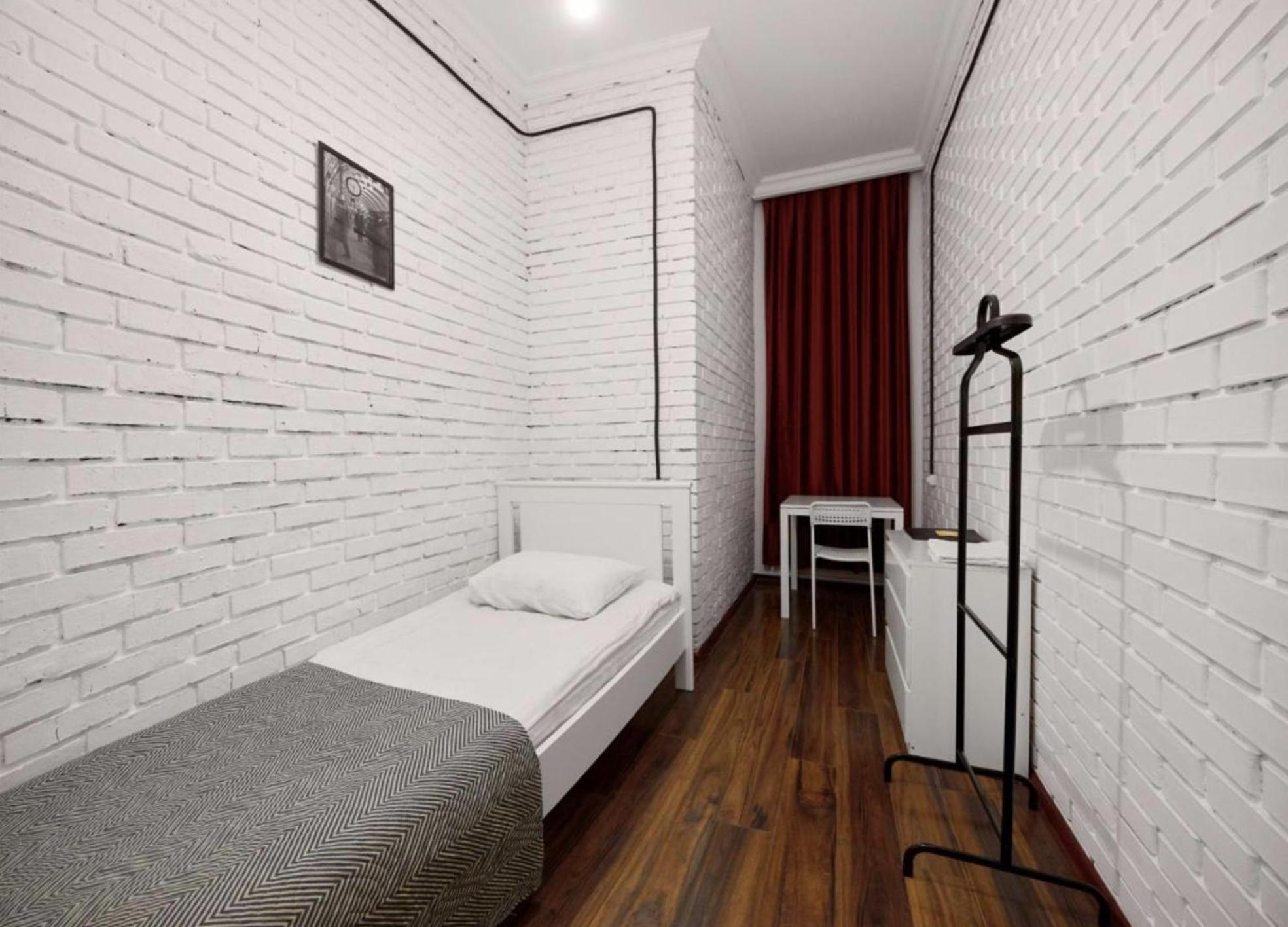 Budget Single Room photo 3