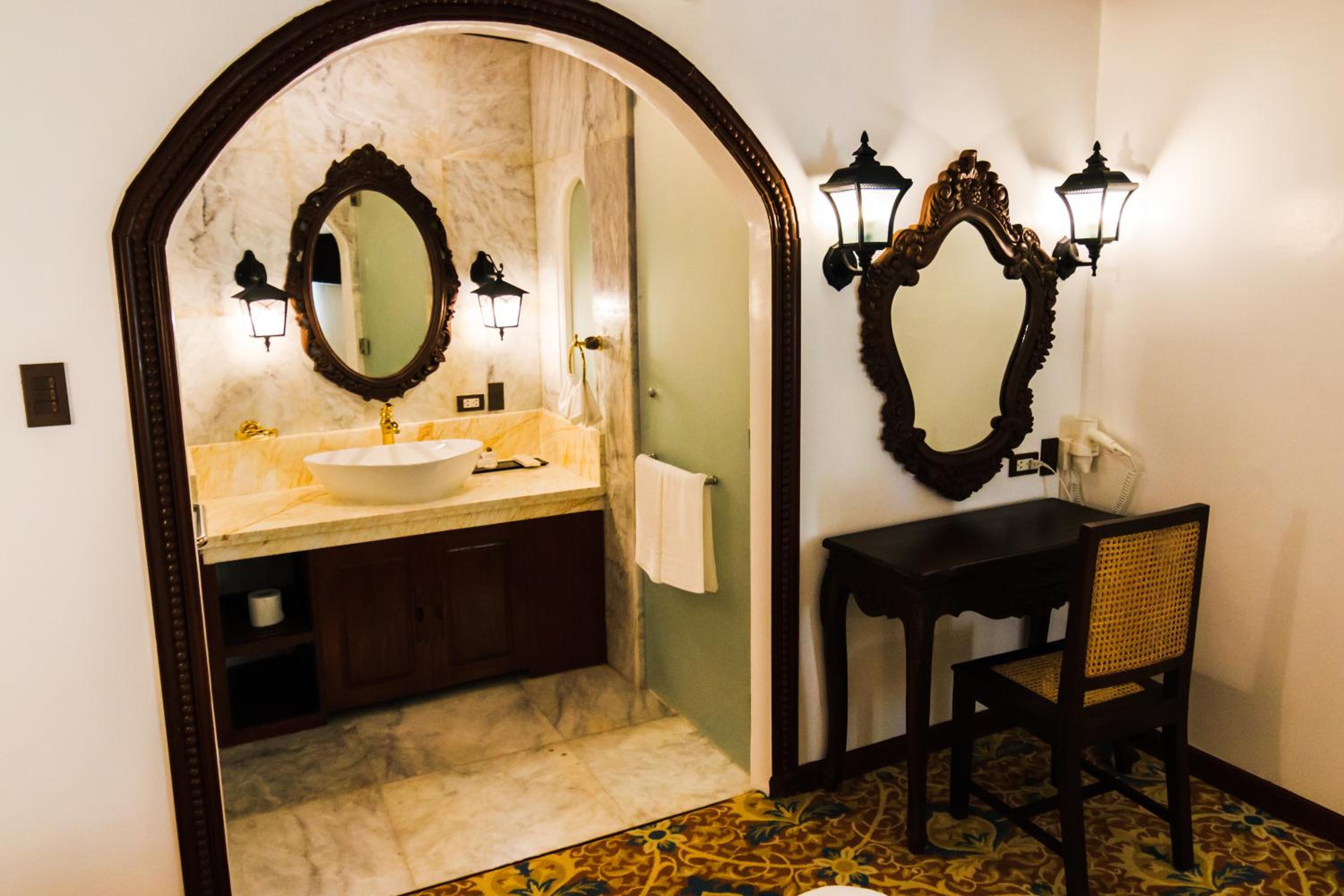 Standard Twin Room - Photo 1