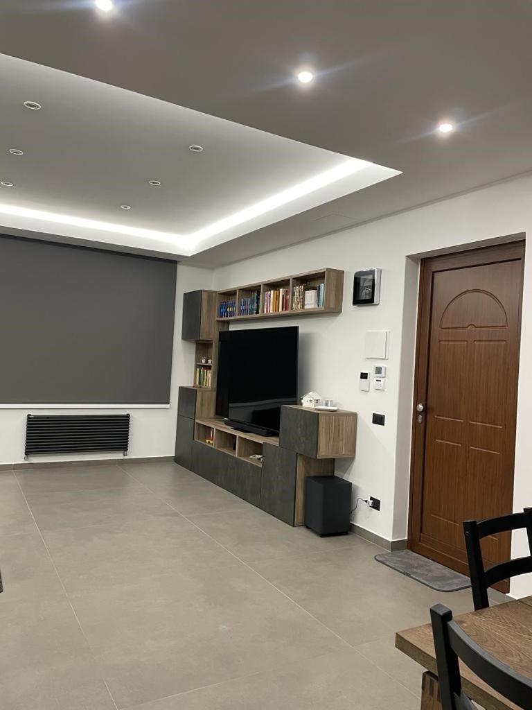 One-Bedroom House photo 3