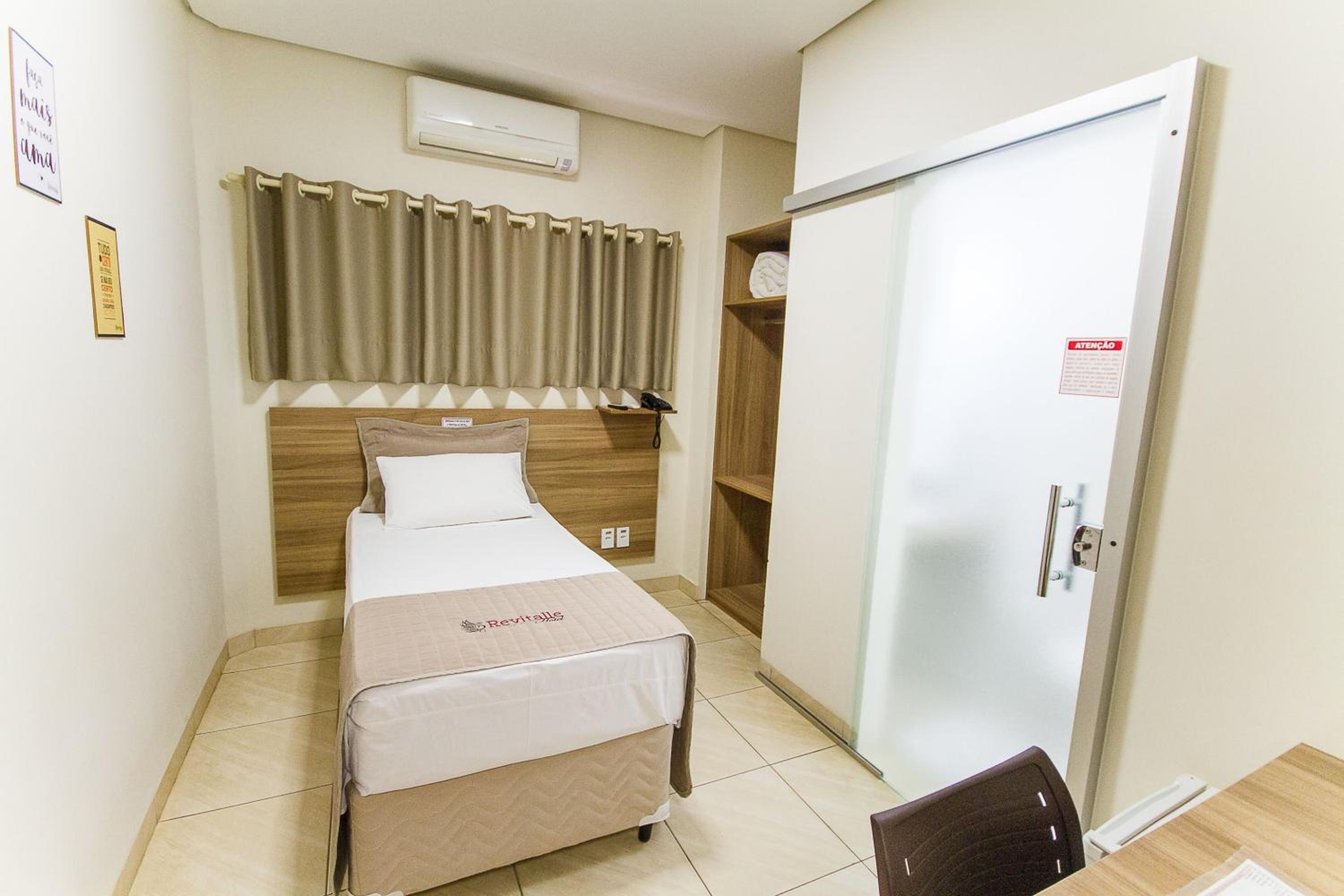 Single Room photo 3