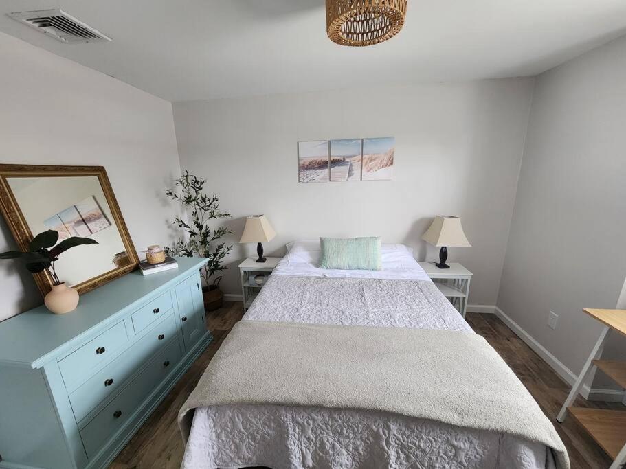 Three-Bedroom House photo 1