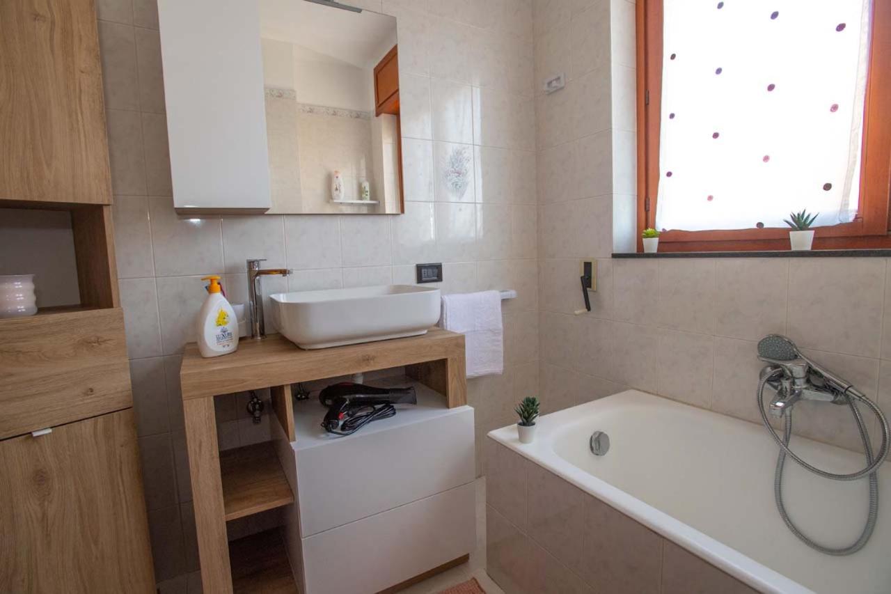 Two-Bedroom House photo 3