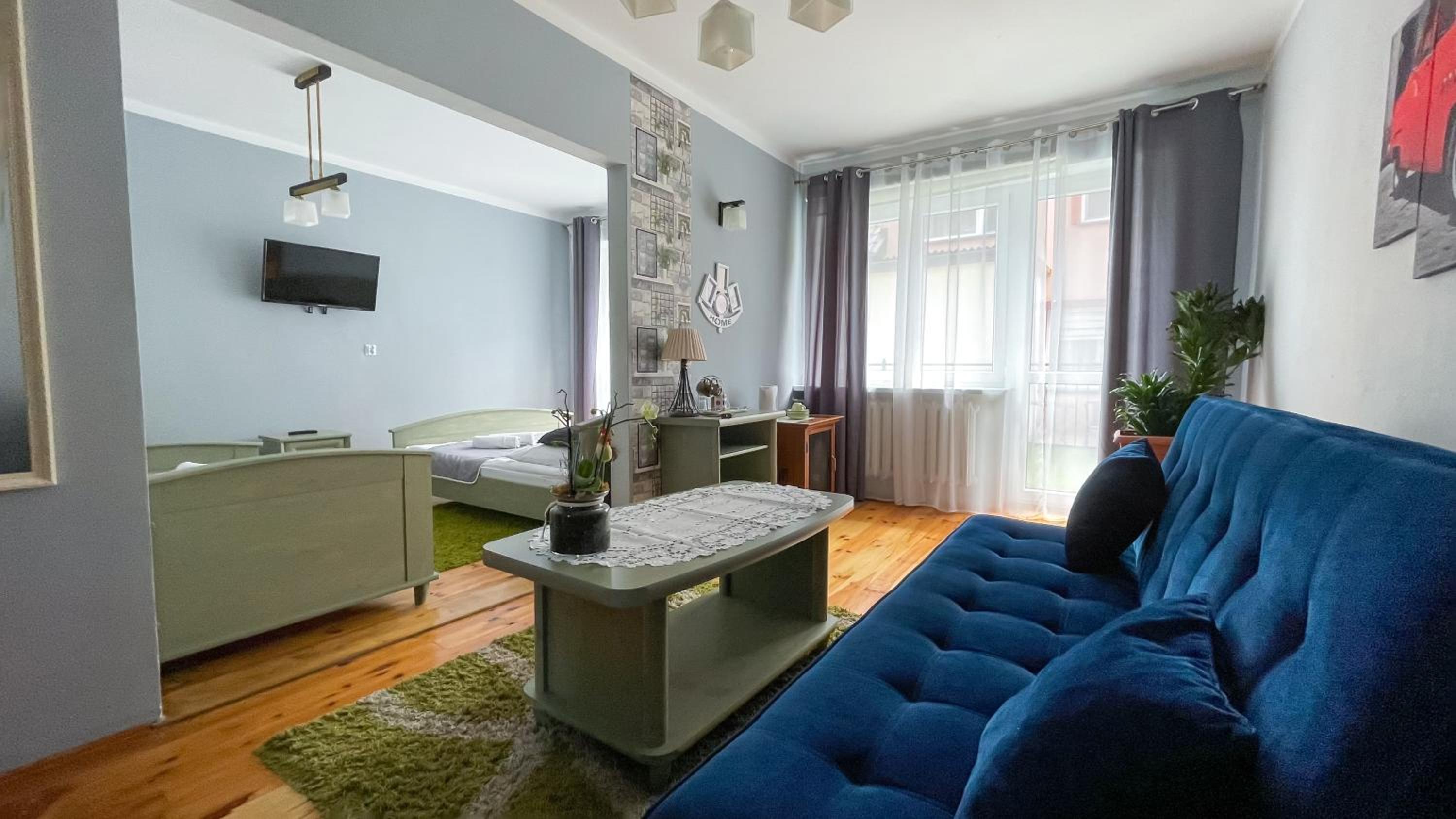One-Bedroom Apartment with Terrace photo 2