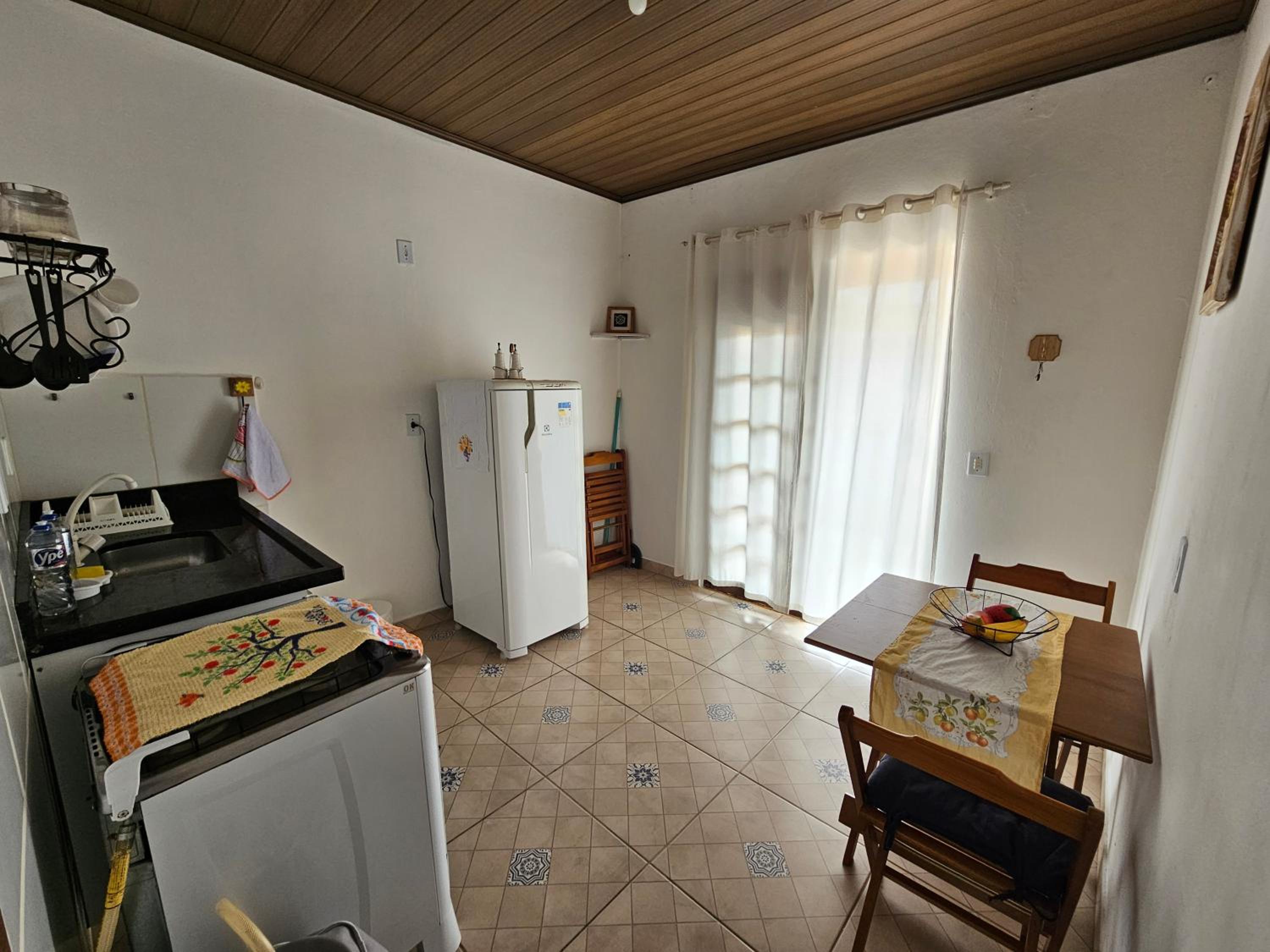 One-Bedroom Apartment - Photo 13