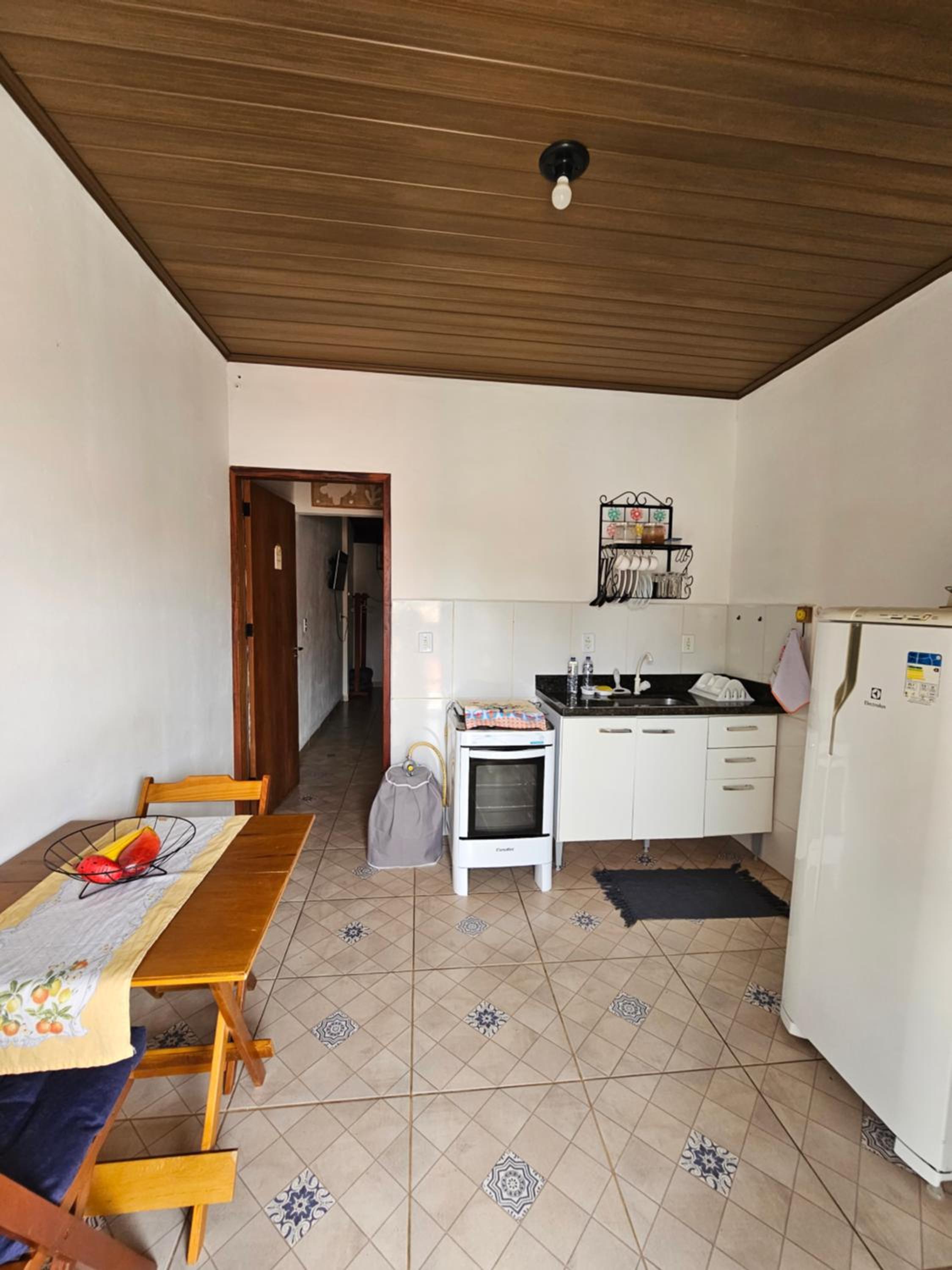 One-Bedroom Apartment - Photo 14