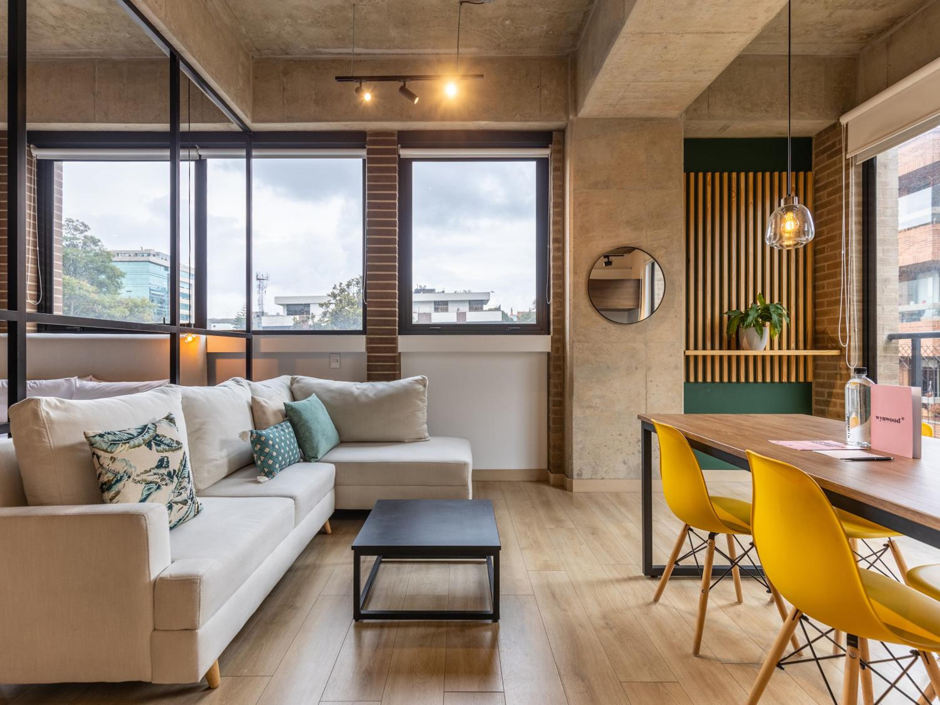 One-Bedroom Loft Apartment 