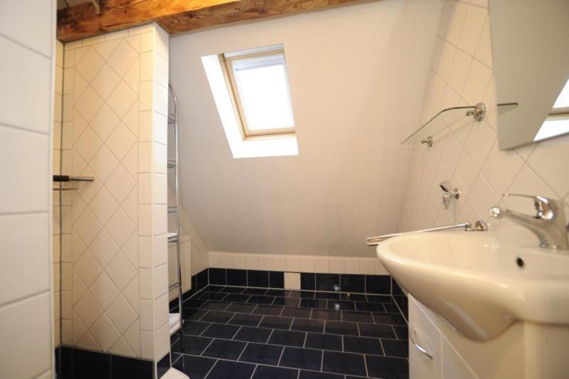 Two-Bedroom Apartment (4 Adults) photo 3