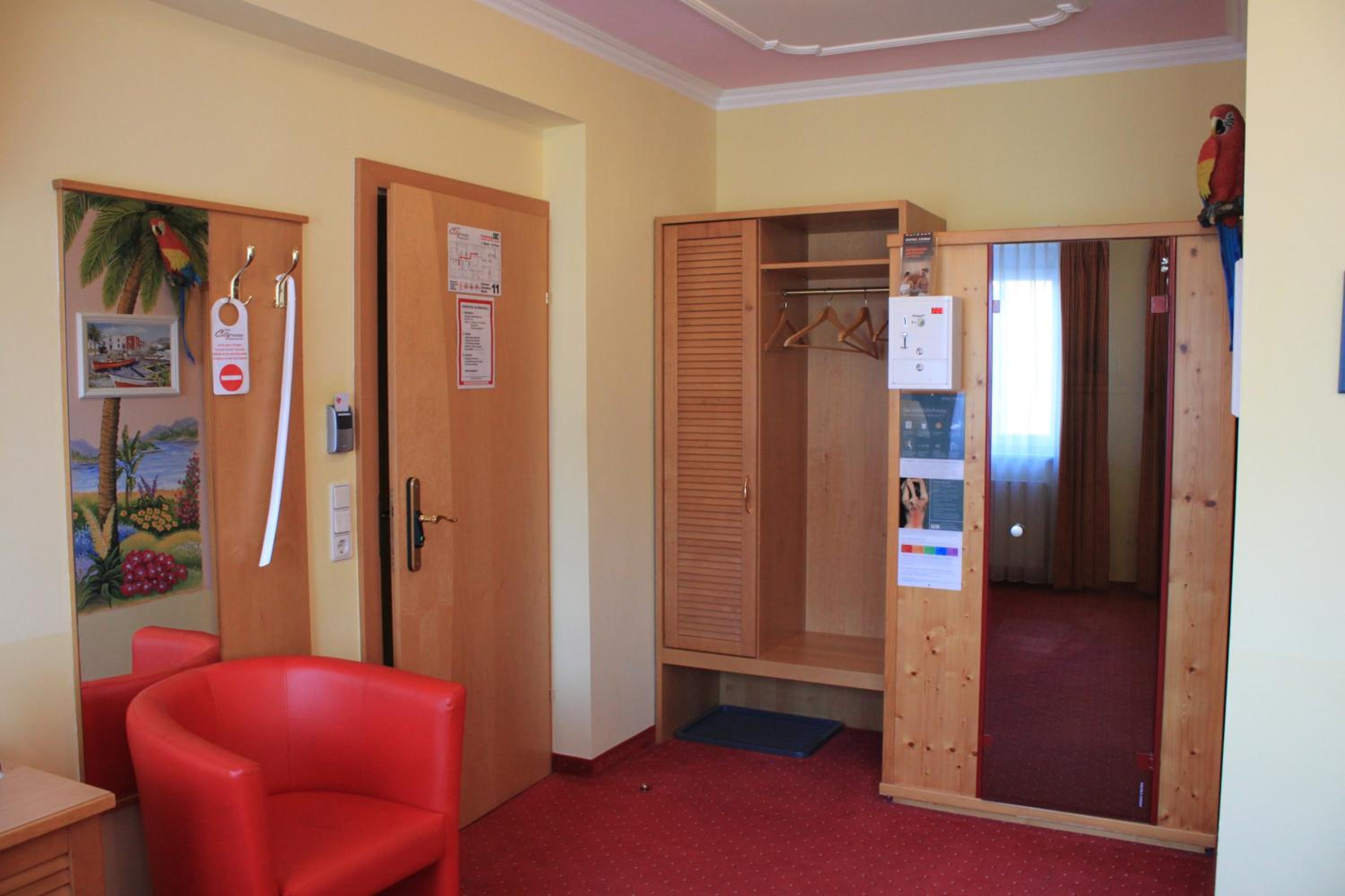 Standard Double Room photo 2