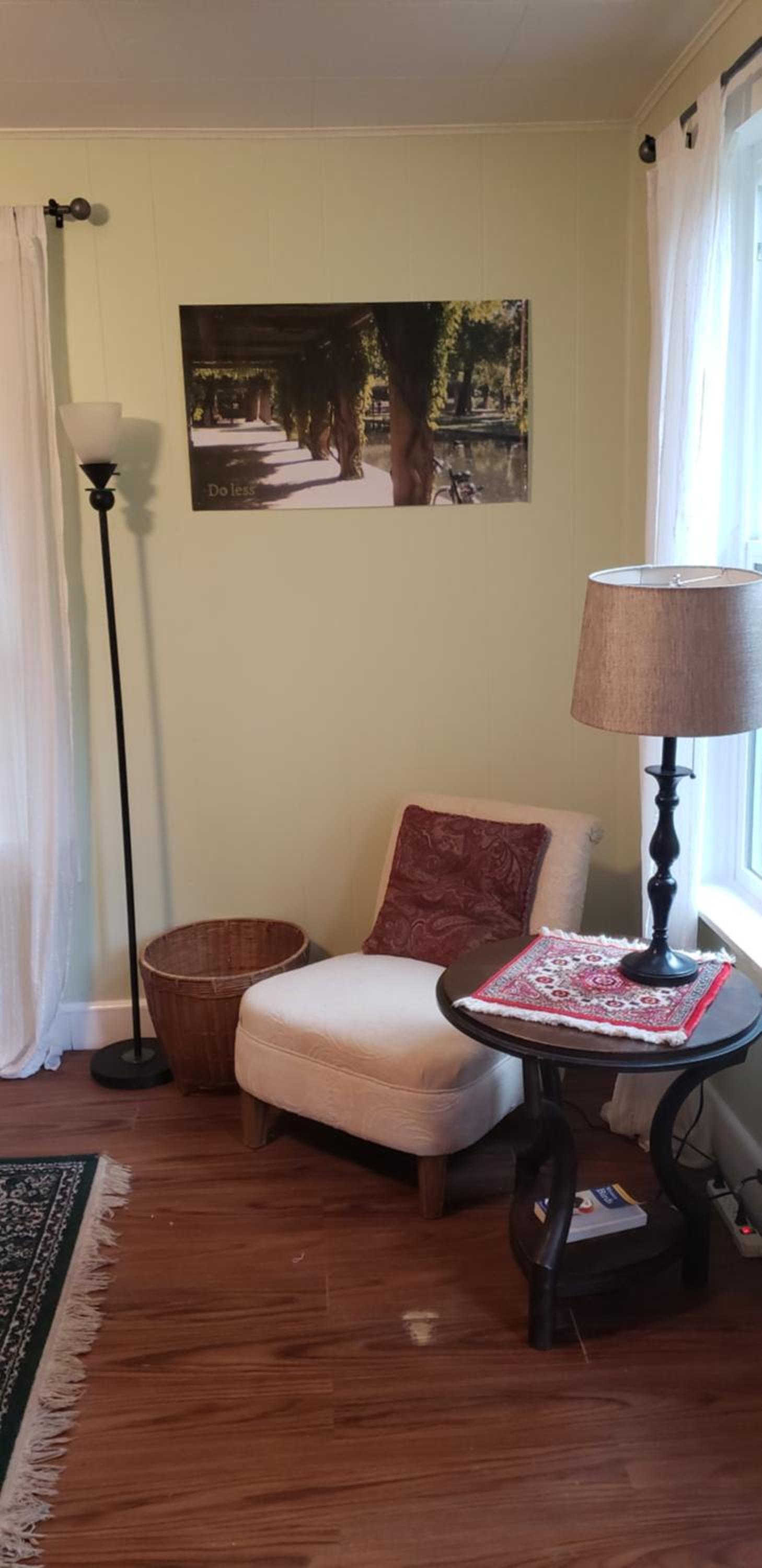 Three-Bedroom House photo 3