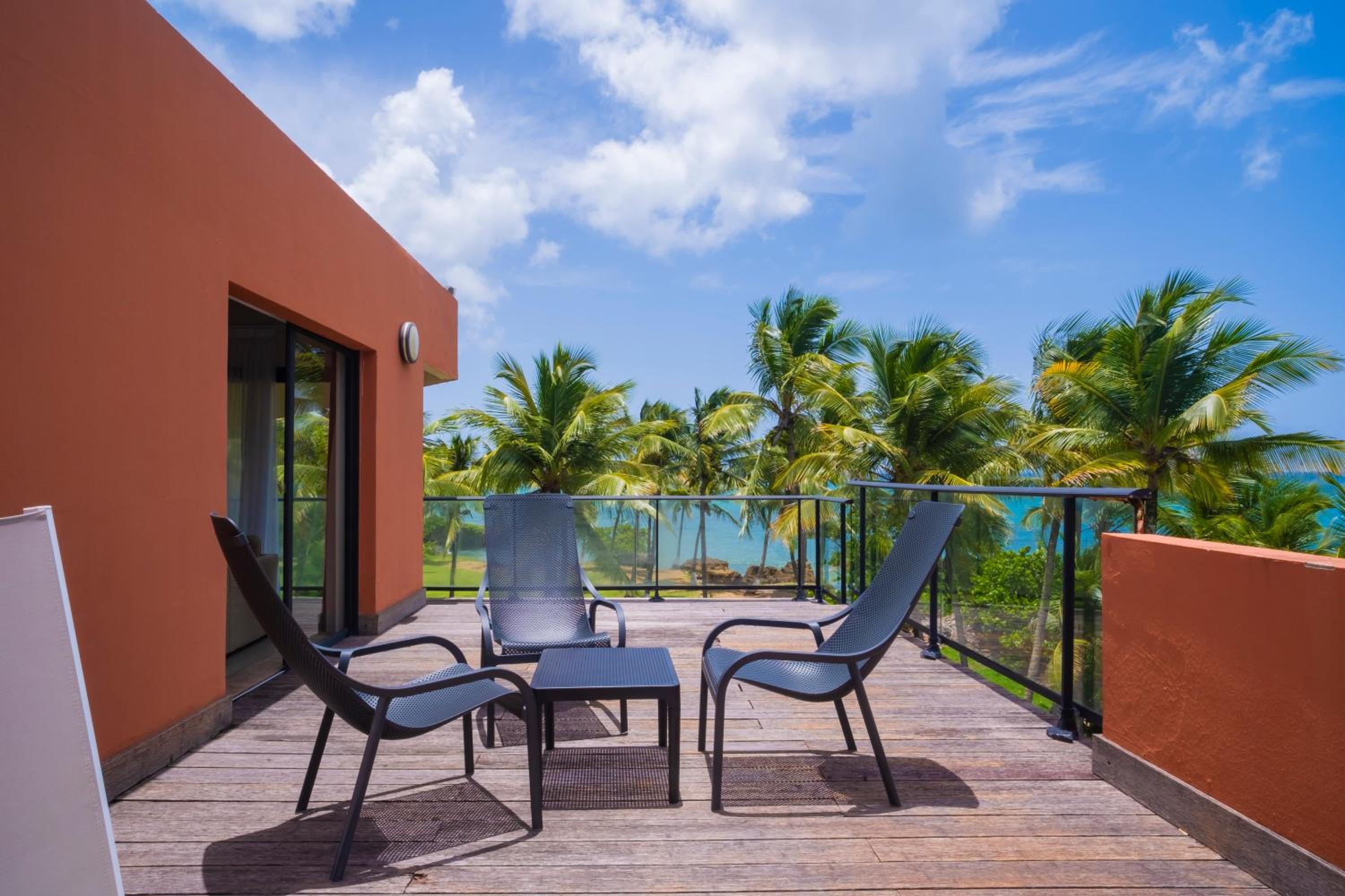 Junior Suite with Terrace - Sea View