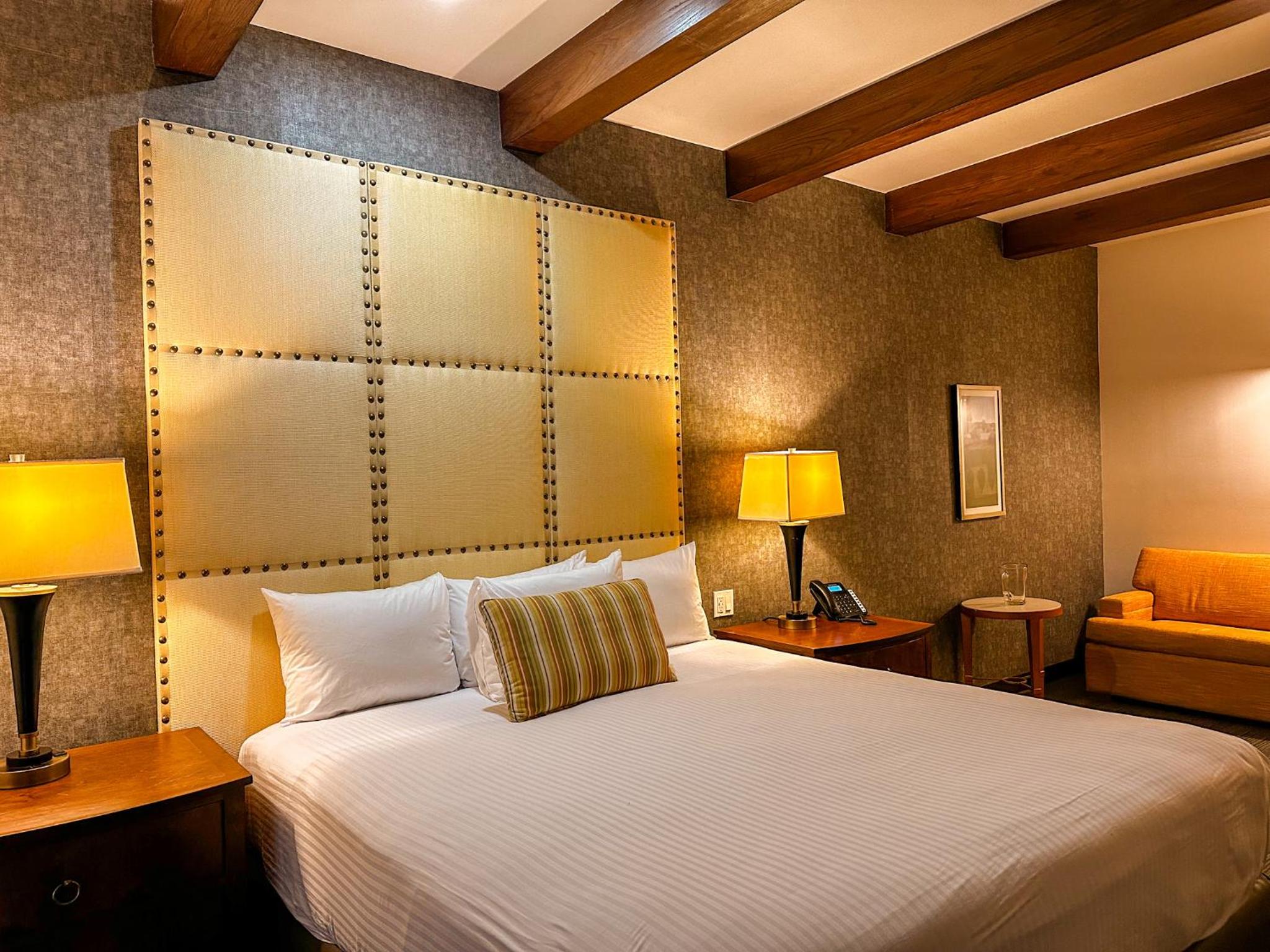Queen Room - Photo 2