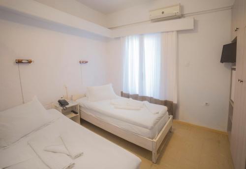 Twin Room with Mountain View photo 2