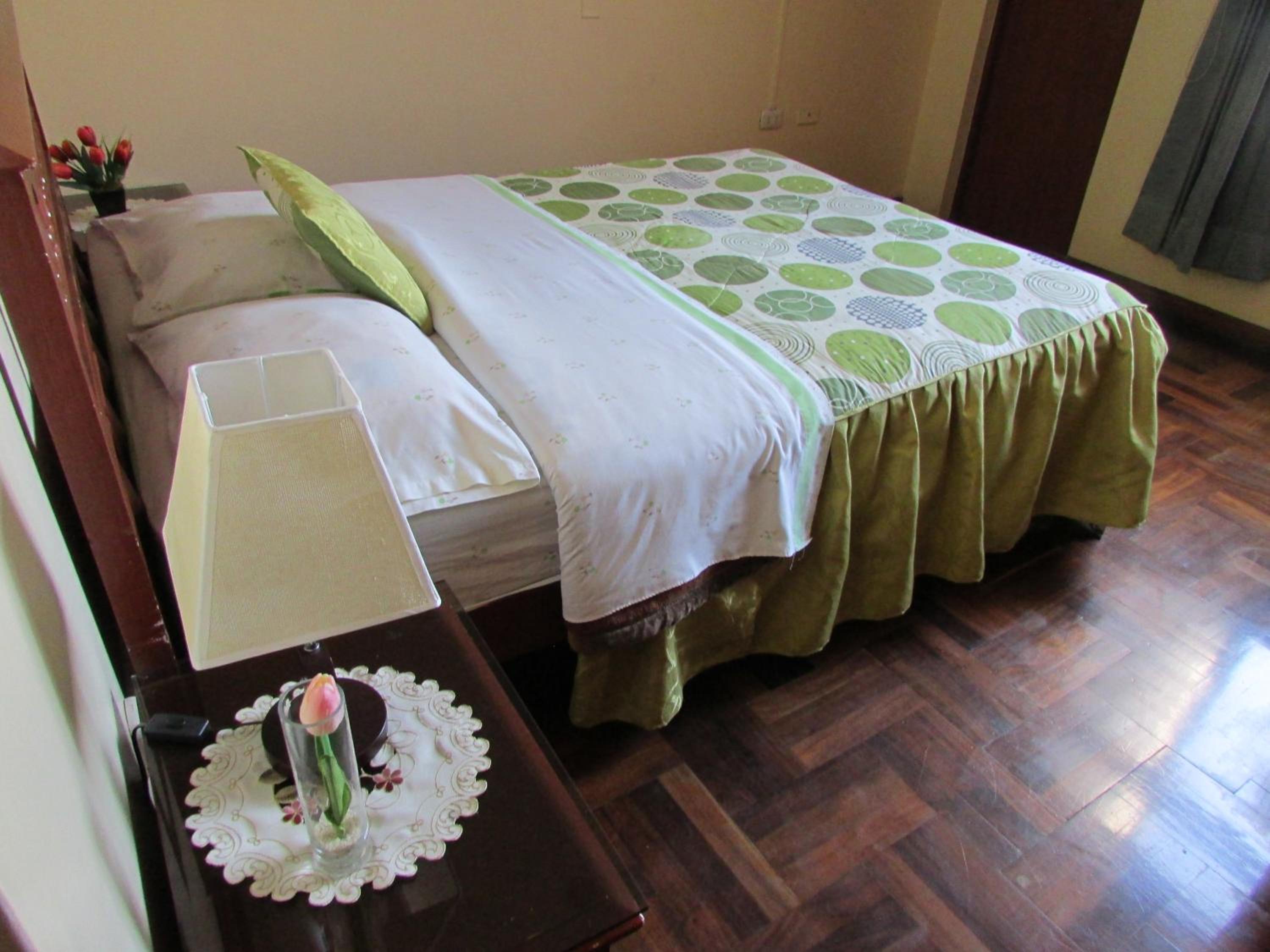 Large Single Room photo 3
