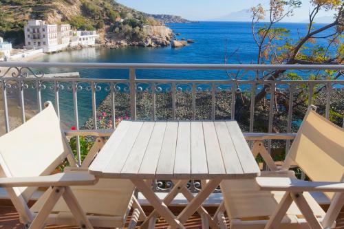 Twin Room with Sea View photo 2